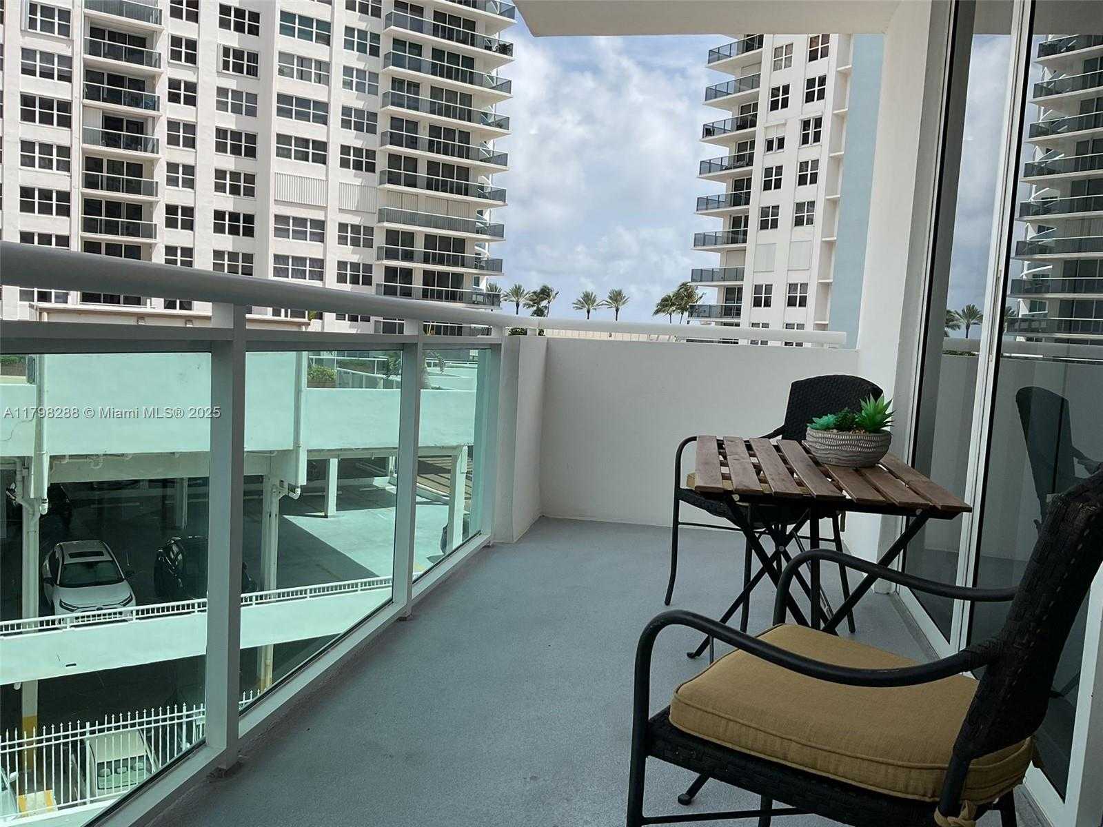 Small Image of 3001 SOUTH OCEAN DR #443, Hollywood Number 17
