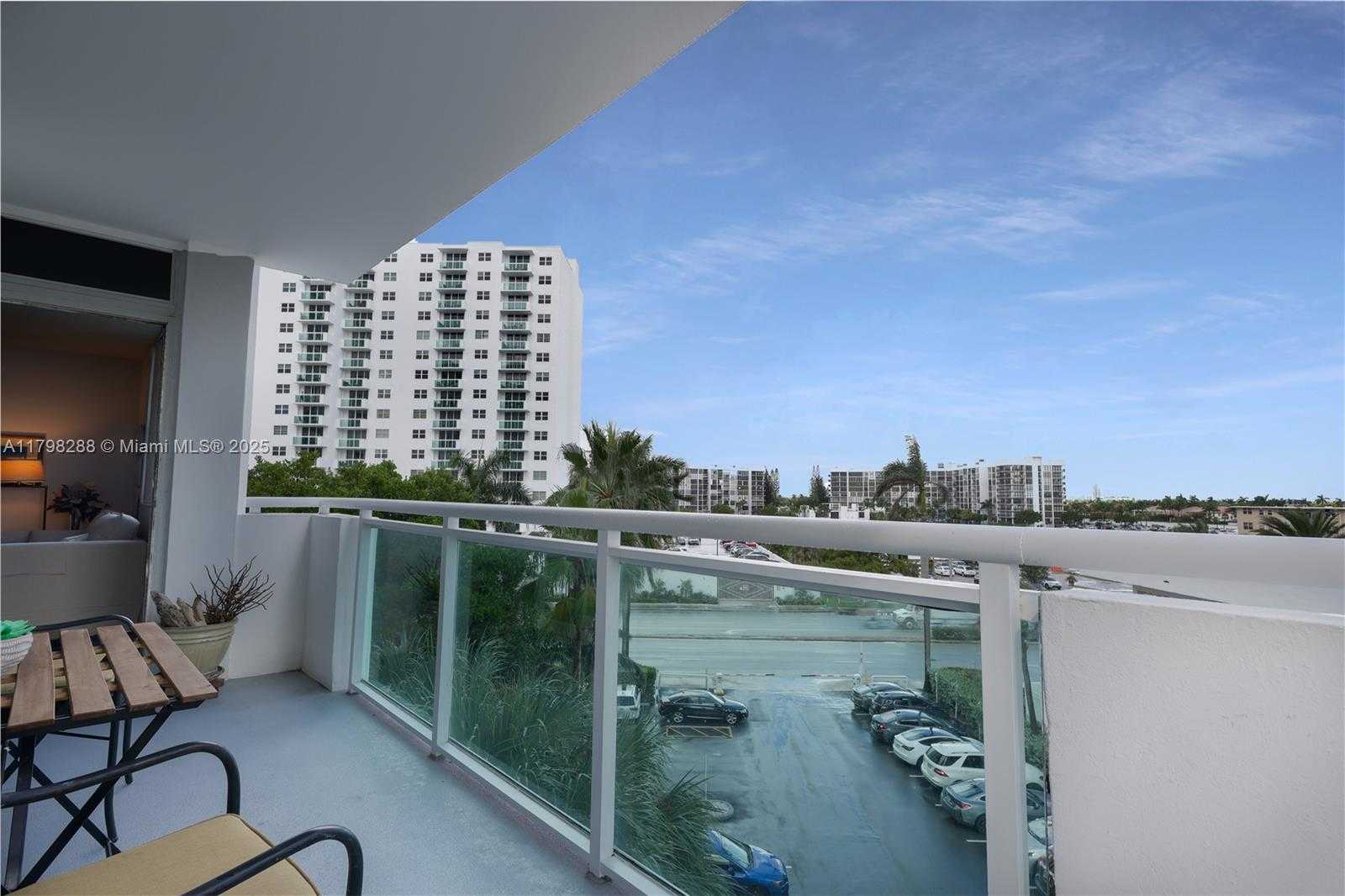 Small Image of 3001 SOUTH OCEAN DR #443, Hollywood Number 18
