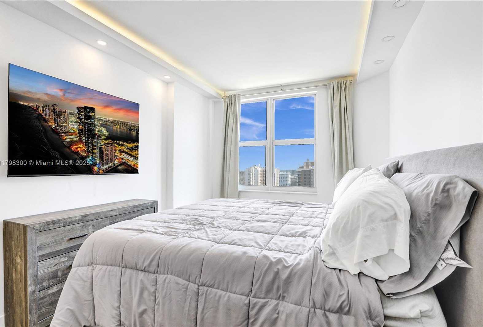 Small Image of 1980 SOUTH OCEAN DR #19H, Hallandale Beach Number 20