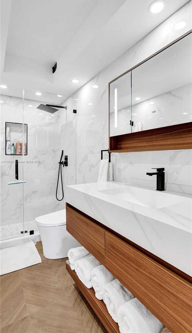 Small Image of 1980 SOUTH OCEAN DR #19H, Hallandale Beach Number 25