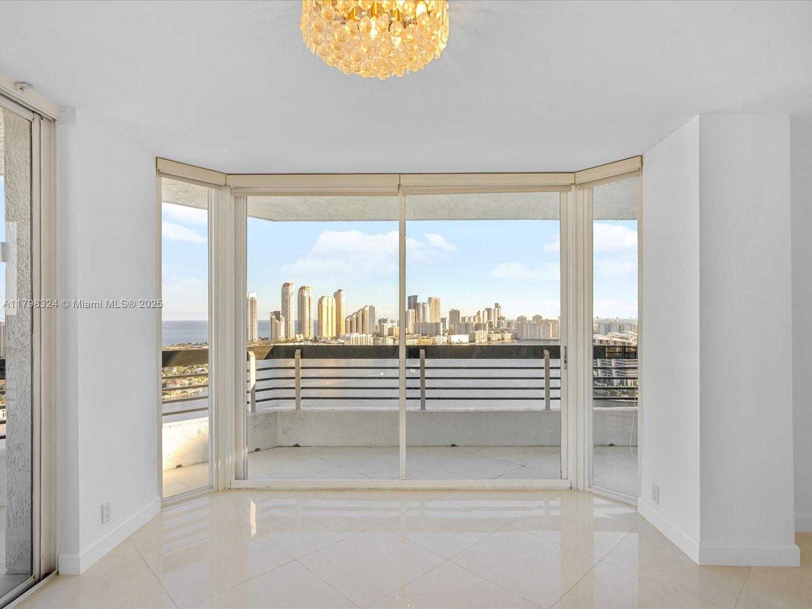 Small Image of 3530 MYSTIC POINTE DR #LPH10, Aventura Number 19