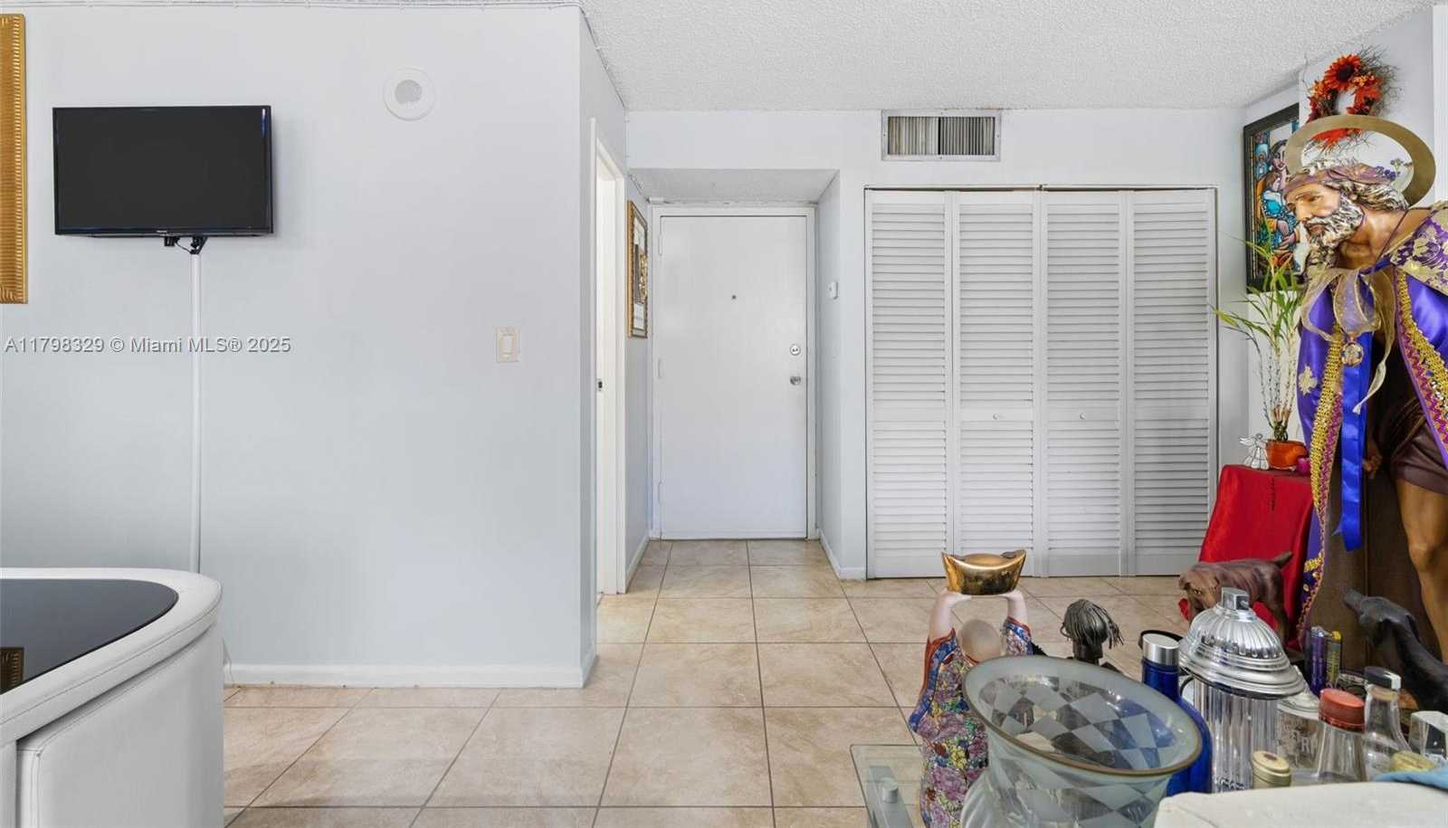 Small Image of 17021 NORTH BAY RD #727, Sunny Isles Beach Number 15