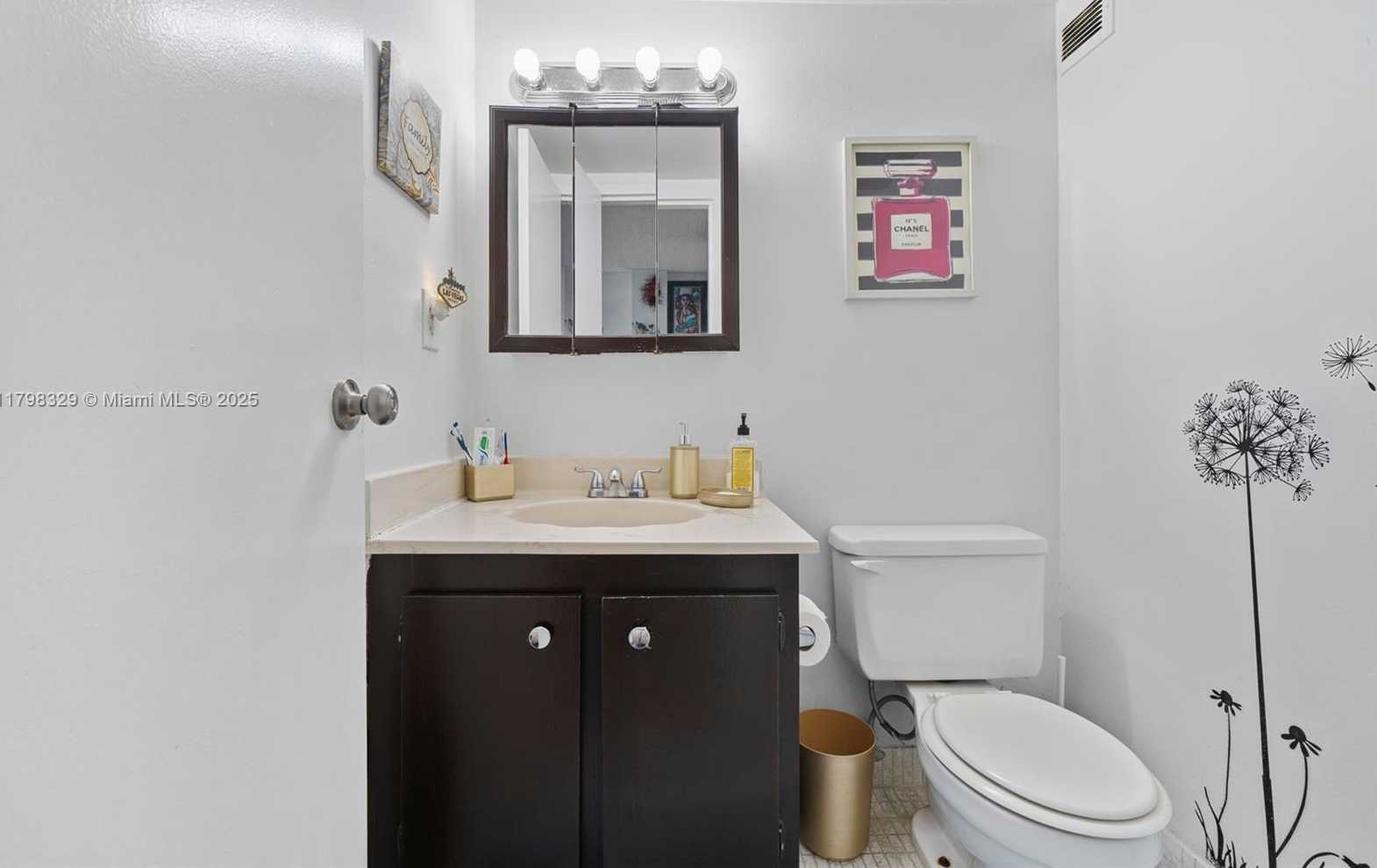 Small Image of 17021 NORTH BAY RD #727, Sunny Isles Beach Number 17