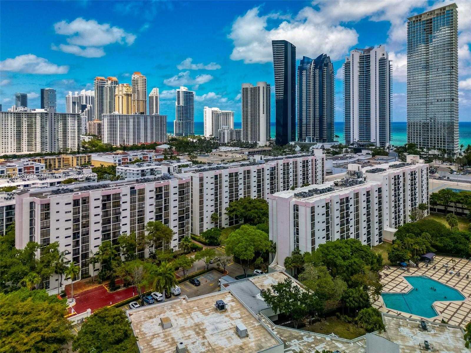 Small Image of 17021 NORTH BAY RD #727, Sunny Isles Beach Number 22