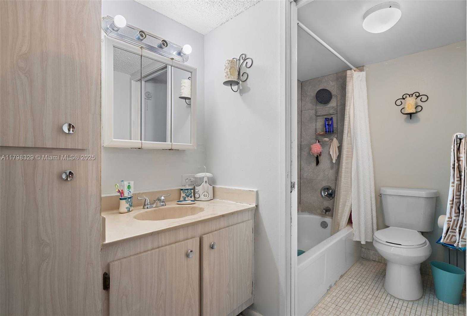 Small Image of 17021 NORTH BAY RD #727, Sunny Isles Beach Number 8