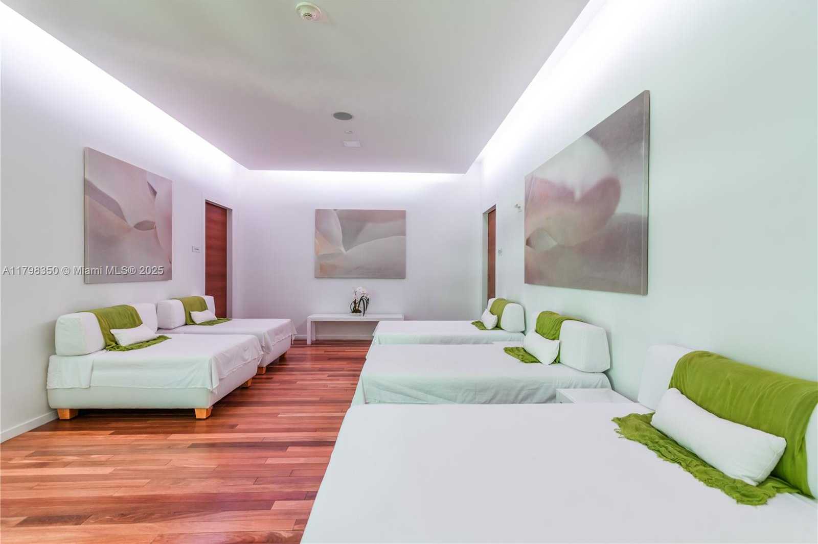 Small Image of 1040 BISCAYNE BLVD #3007, Miami Number 33