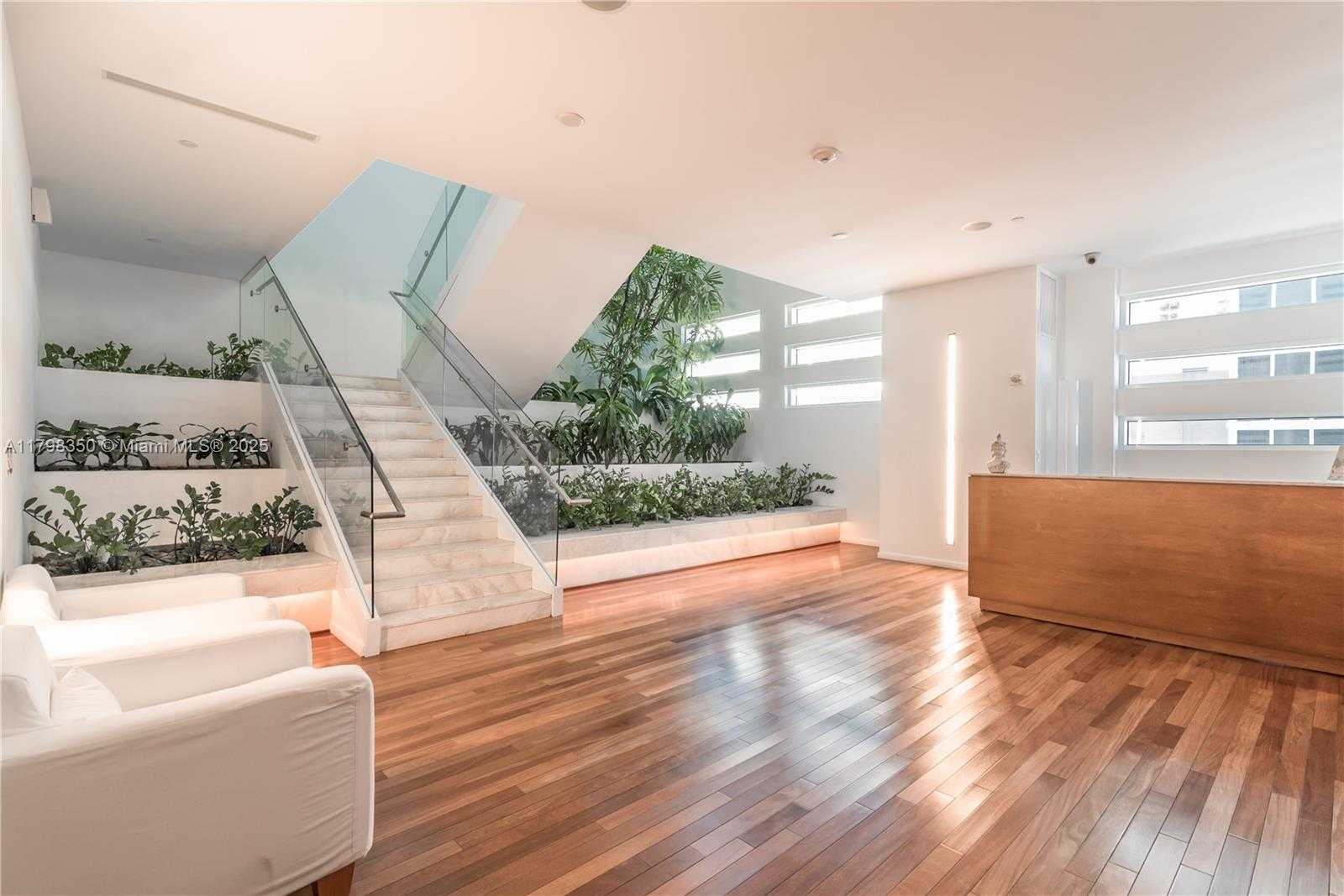Small Image of 1040 BISCAYNE BLVD #3007, Miami Number 34