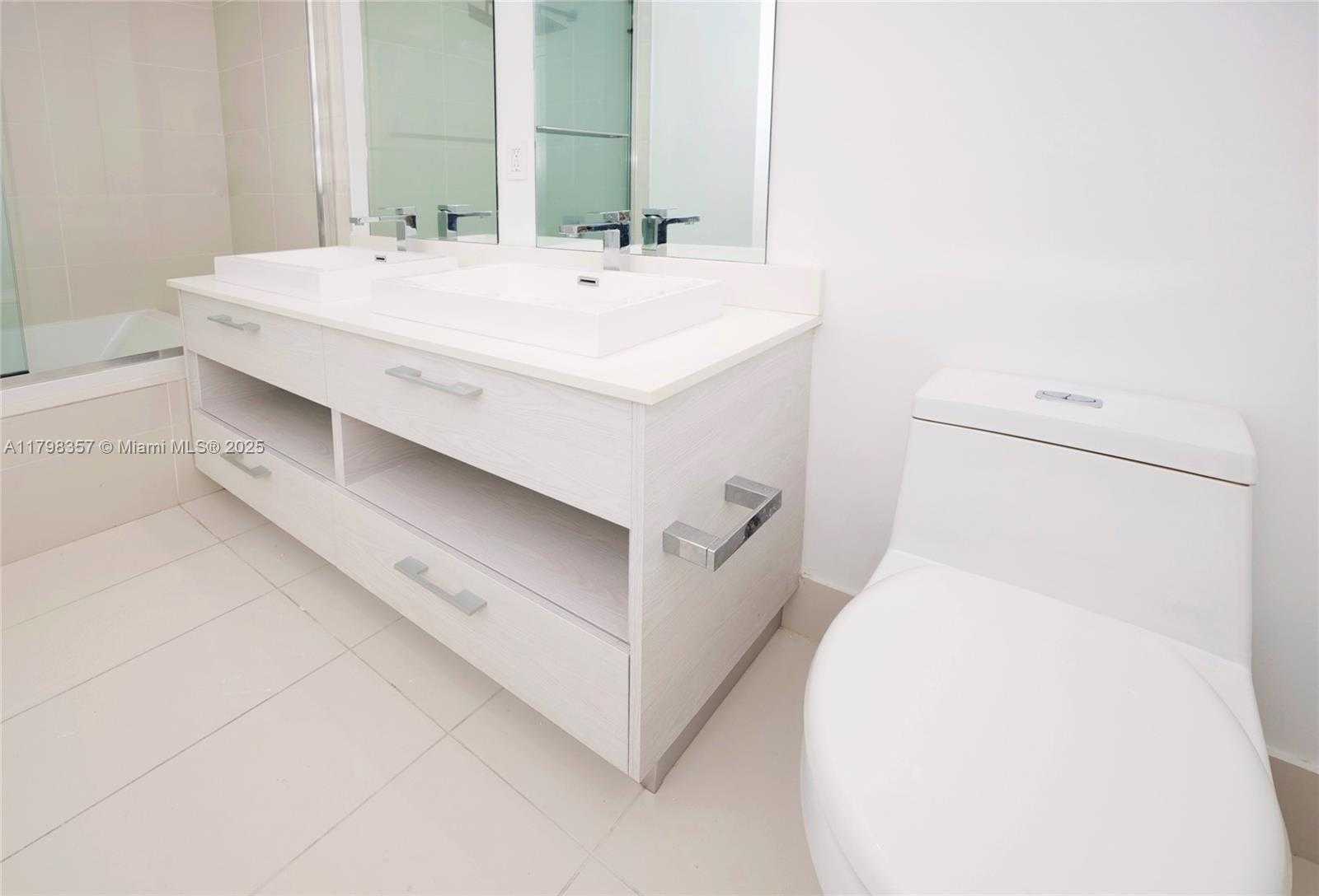 Small Image of 45 #1504, Miami Number 21