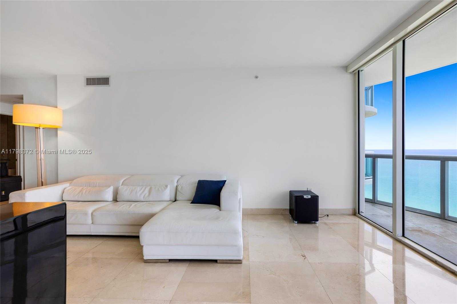 Small Image of 6365 COLLINS AVE #3202, Miami Beach Number 10