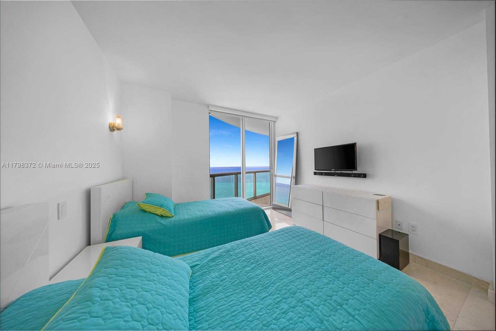 Small Image of 6365 COLLINS AVE #3202, Miami Beach Number 28