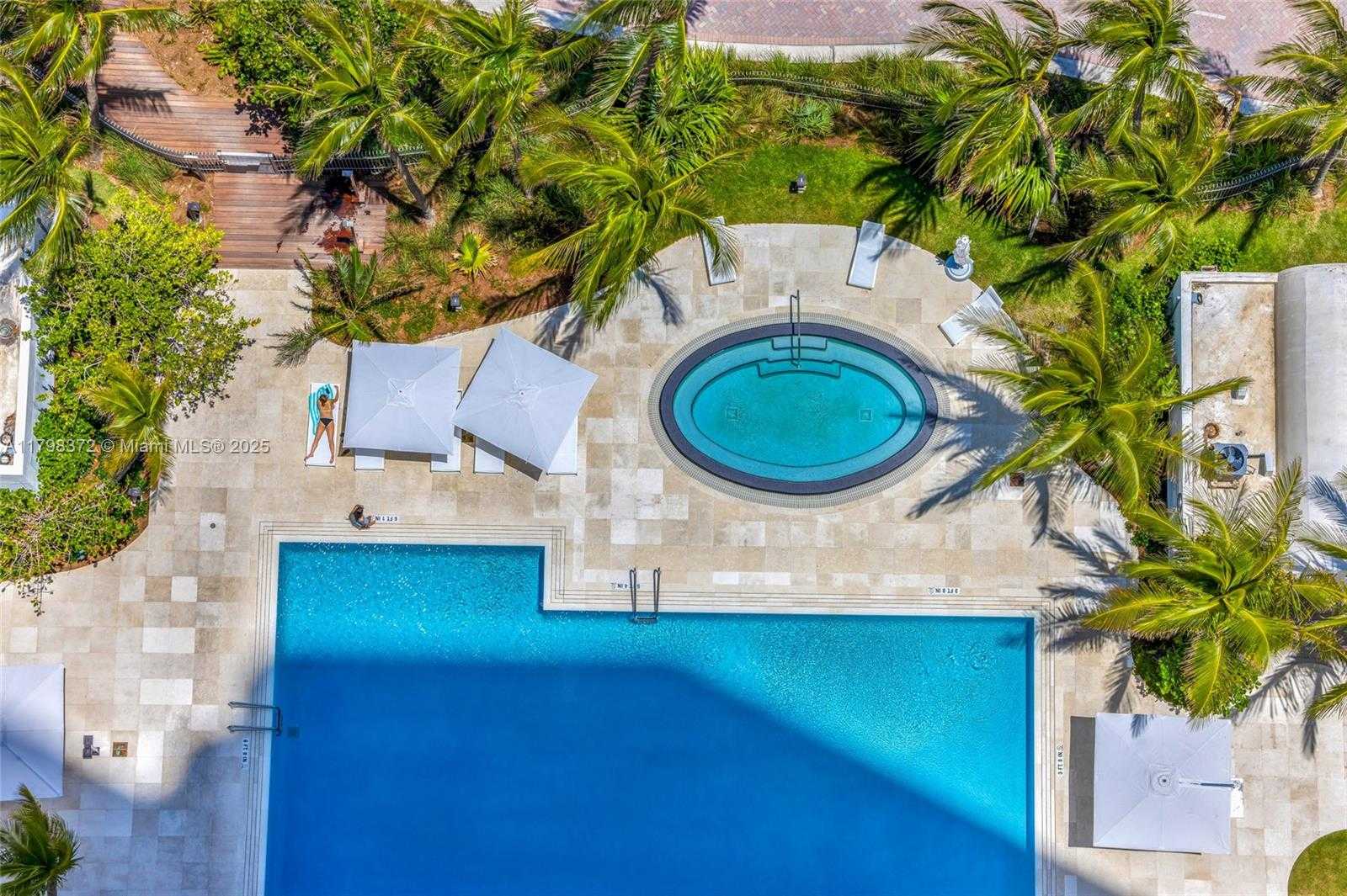 Small Image of 6365 COLLINS AVE #3202, Miami Beach Number 32