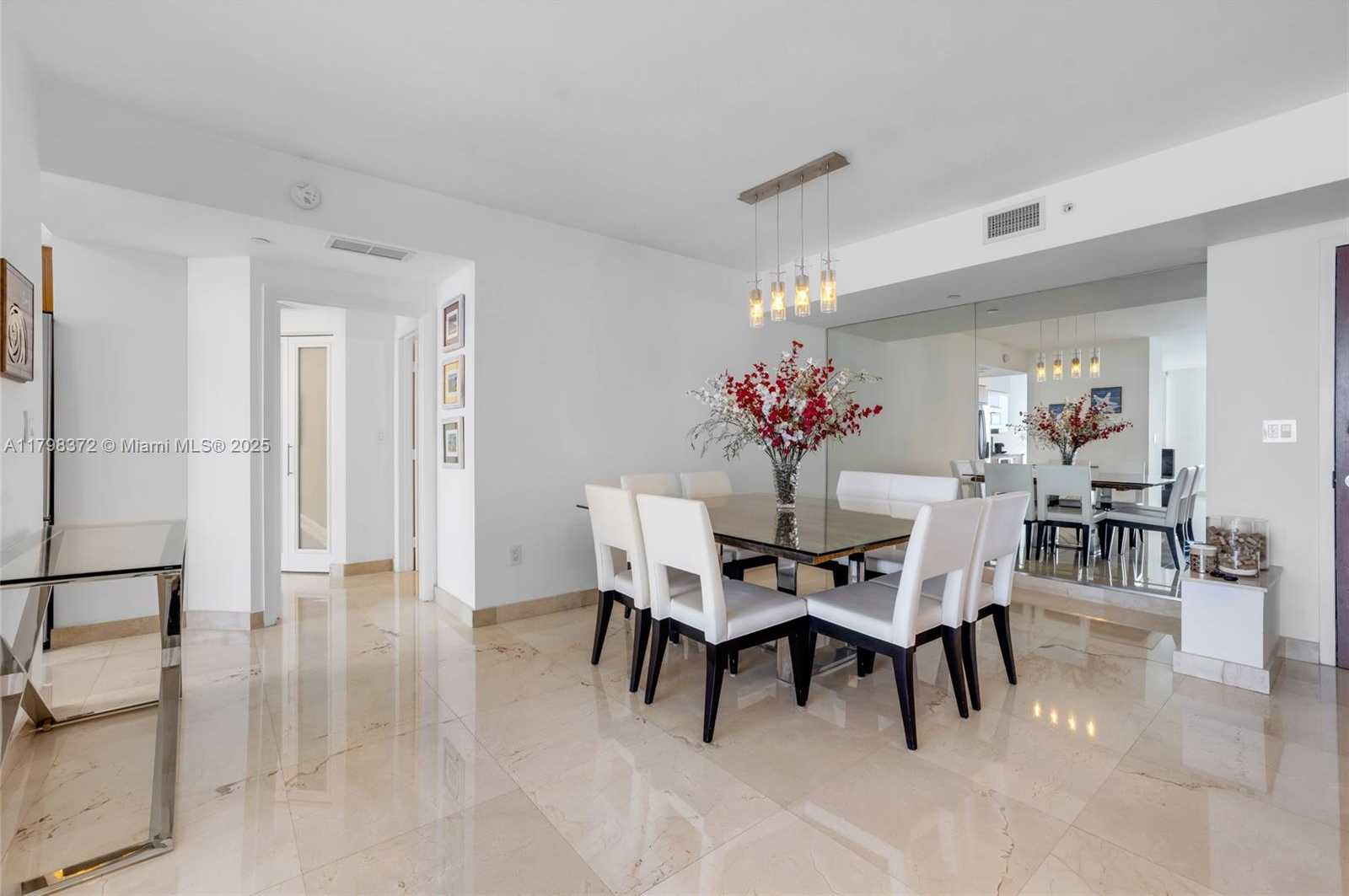 Small Image of 6365 COLLINS AVE #3202, Miami Beach Number 4