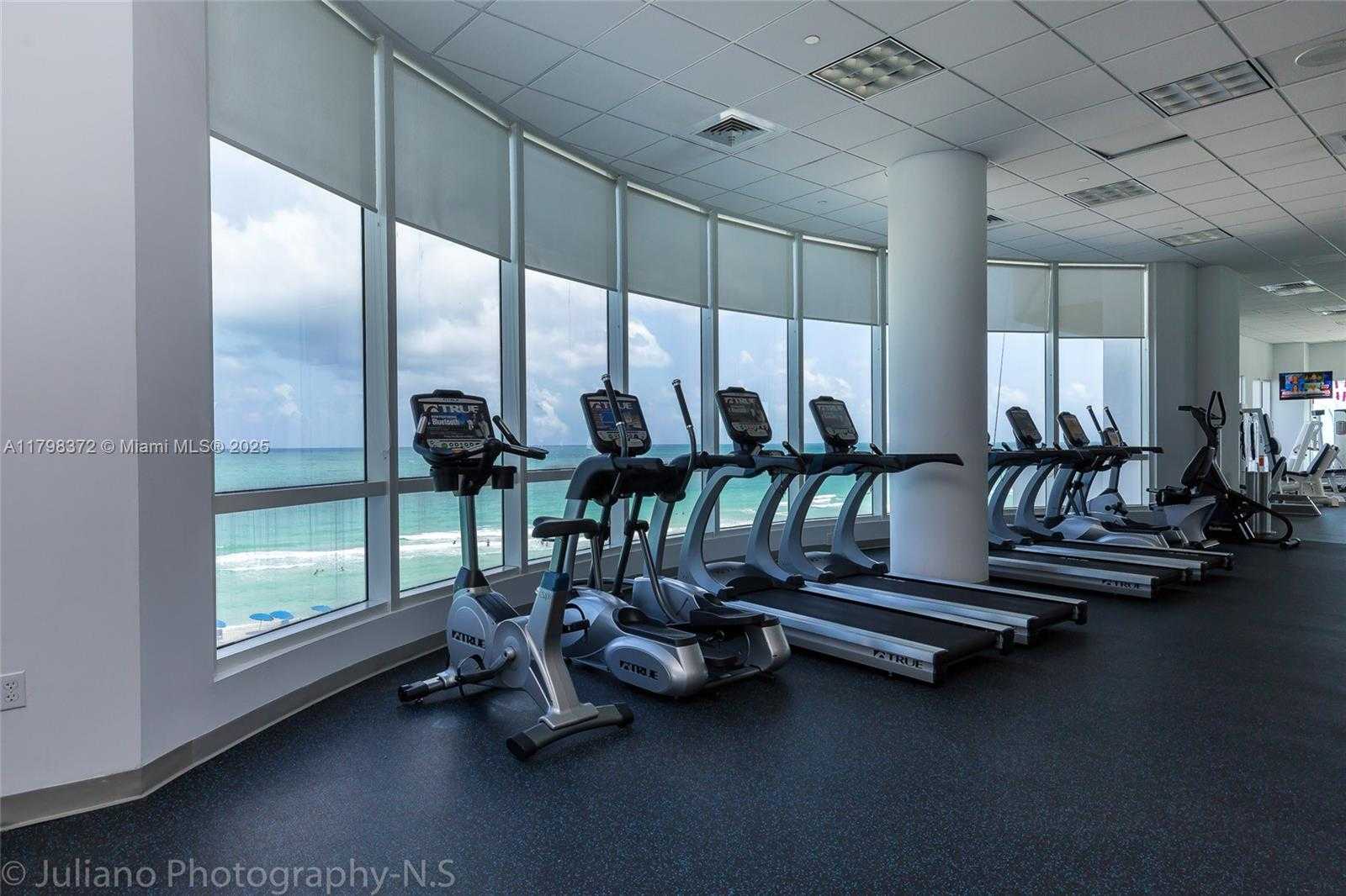 Small Image of 6365 COLLINS AVE #3202, Miami Beach Number 43