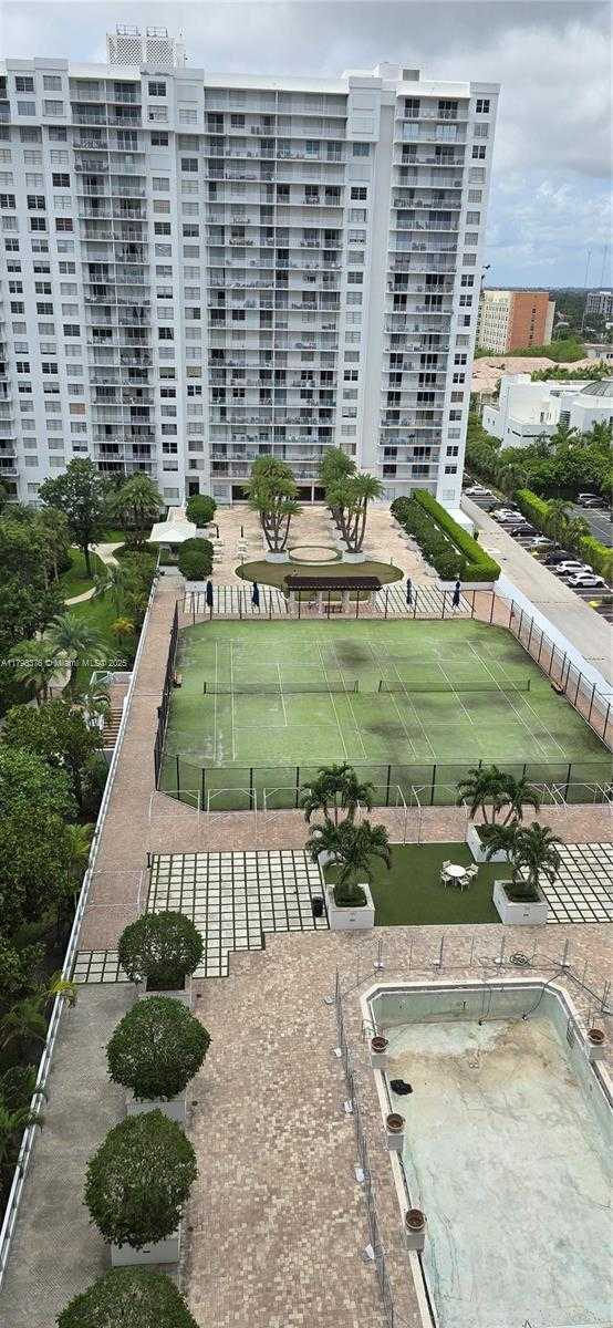 Small Image of 2851 NORTH EAST 183RD ST #1406E, Aventura Number 12