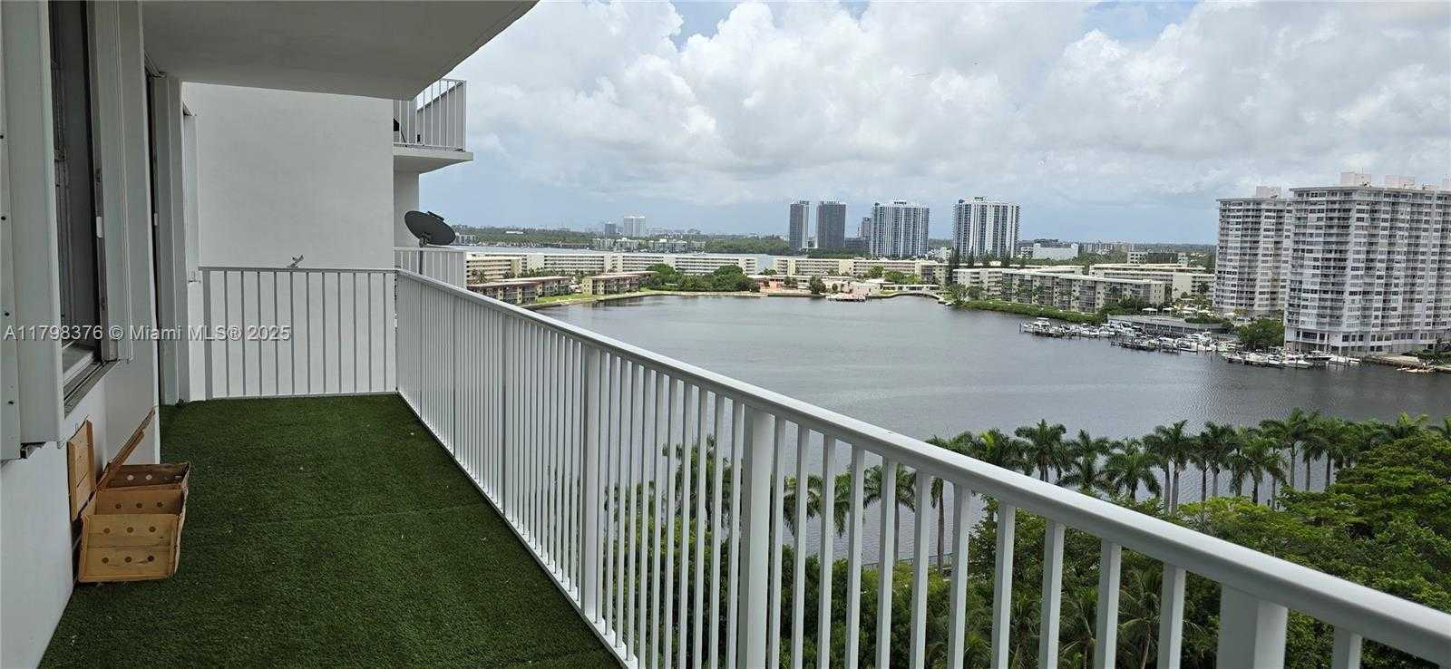 Small Image of 2851 NORTH EAST 183RD ST #1406E, Aventura Number 14
