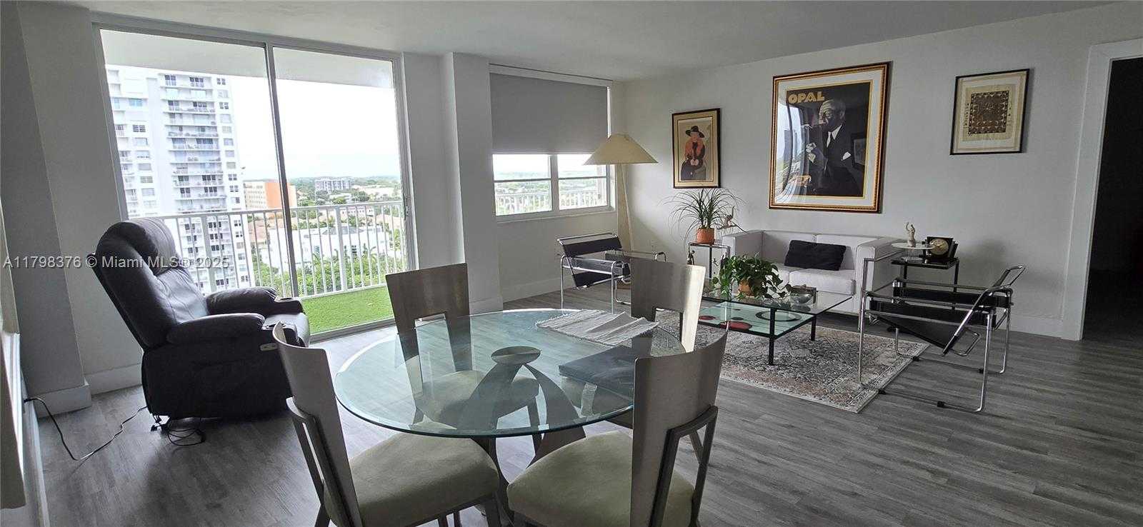 Small Image of 2851 NORTH EAST 183RD ST #1406E, Aventura Number 4