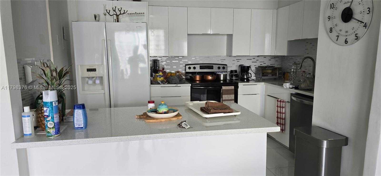 Small Image of 2851 NORTH EAST 183RD ST #1406E, Aventura Number 5
