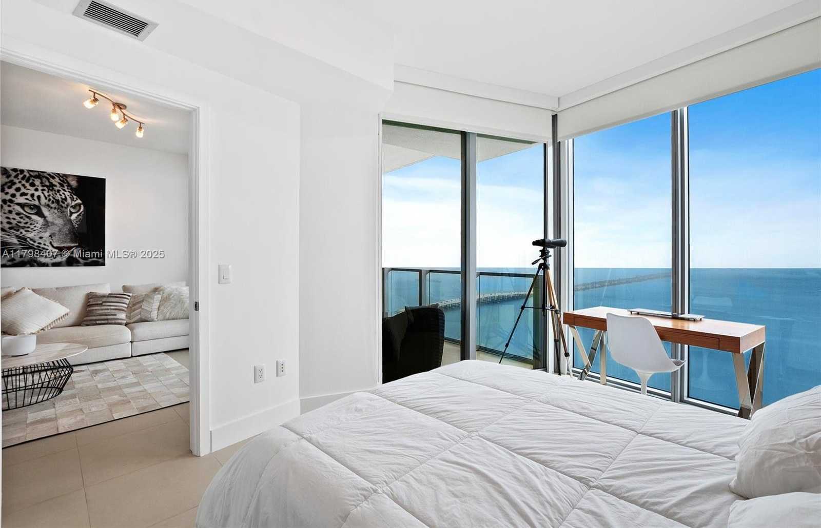 Small Image of 2900 NORTH EAST 7TH AVE #4406, Miami Number 22
