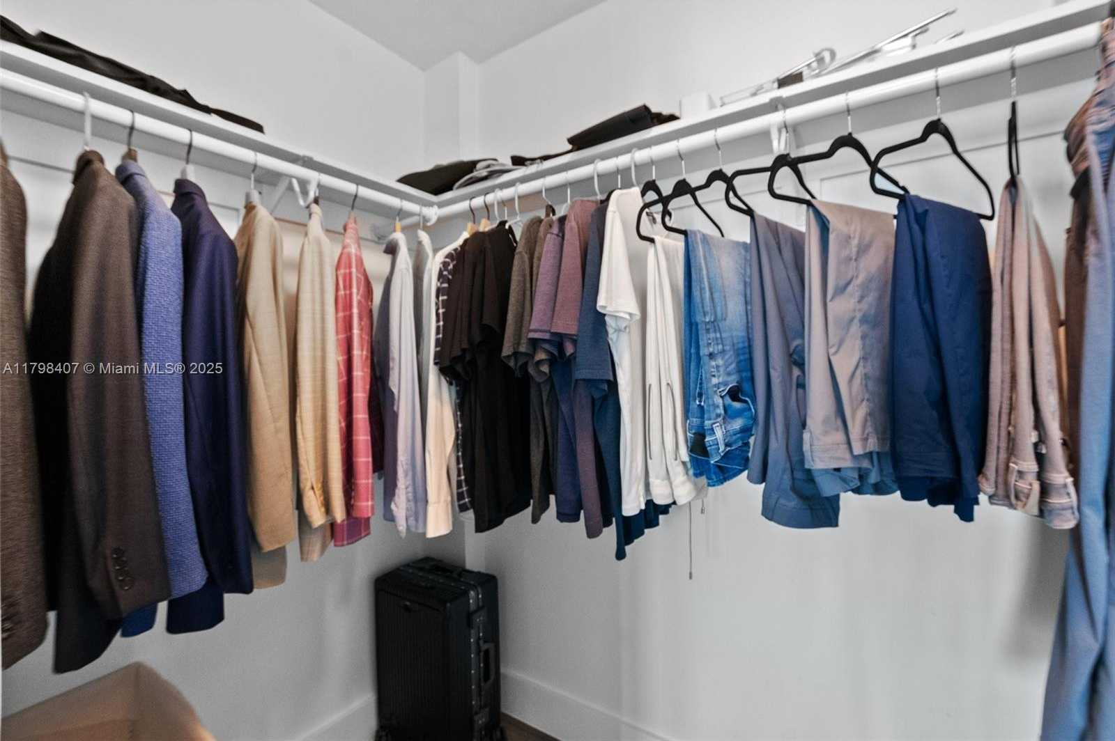 Small Image of 2900 NORTH EAST 7TH AVE #4406, Miami Number 26