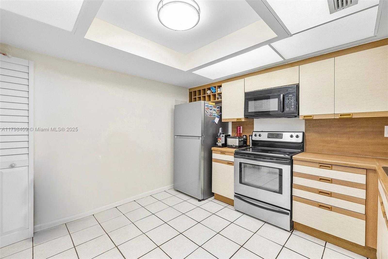 Small Image of 8830 SOUTH WEST 123RD CT #I-308, Miami Number 11