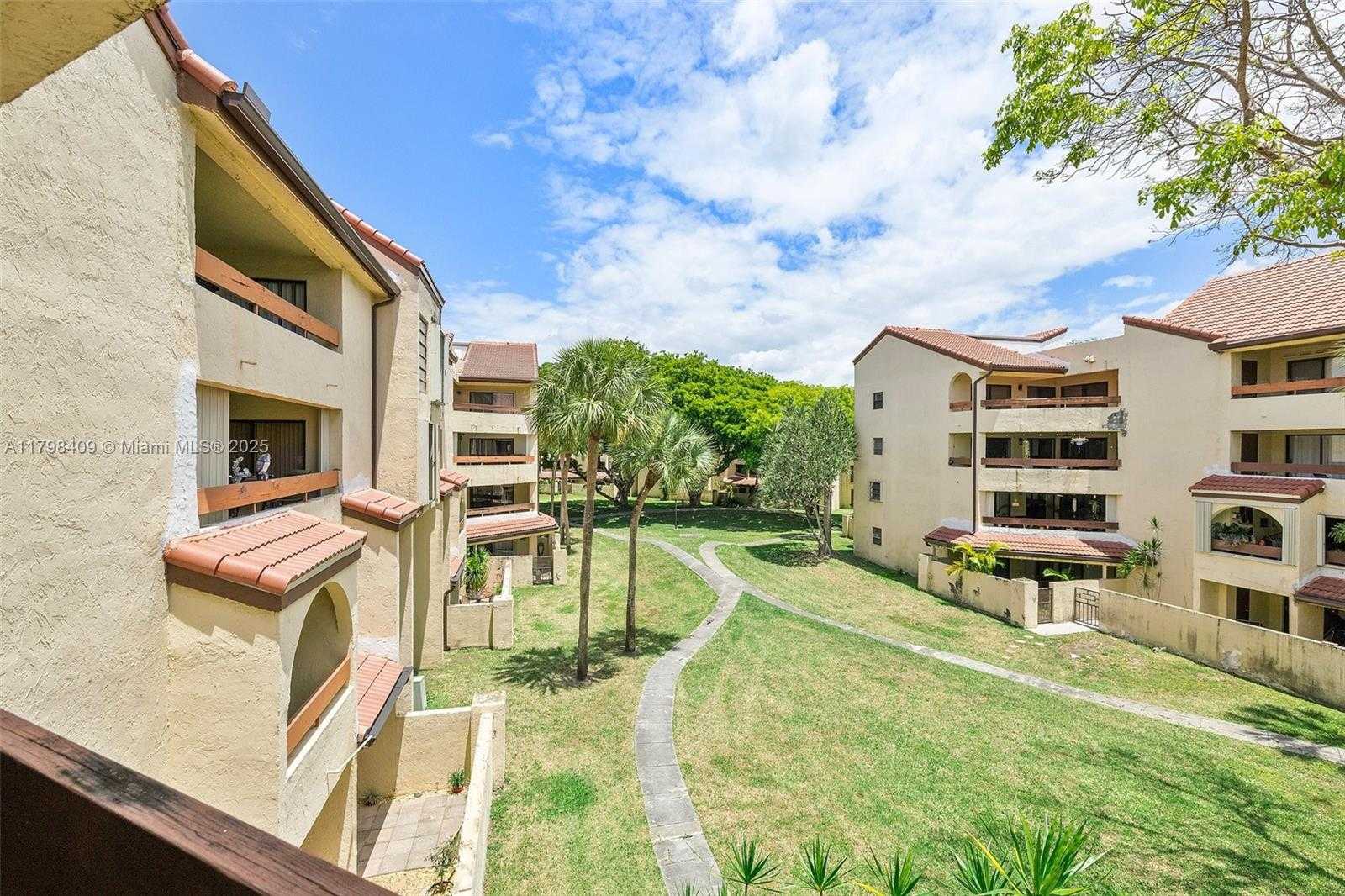 Small Image of 8830 SOUTH WEST 123RD CT #I-308, Miami Number 27