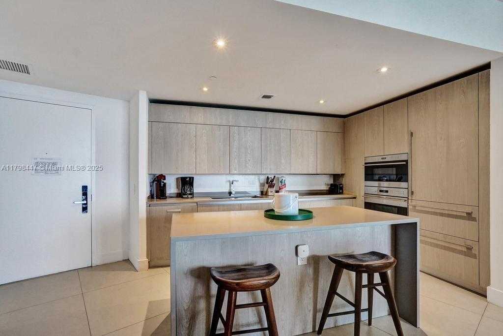 Small Image of 4111 SOUTH OCEAN DR #2803, Hollywood Number 12