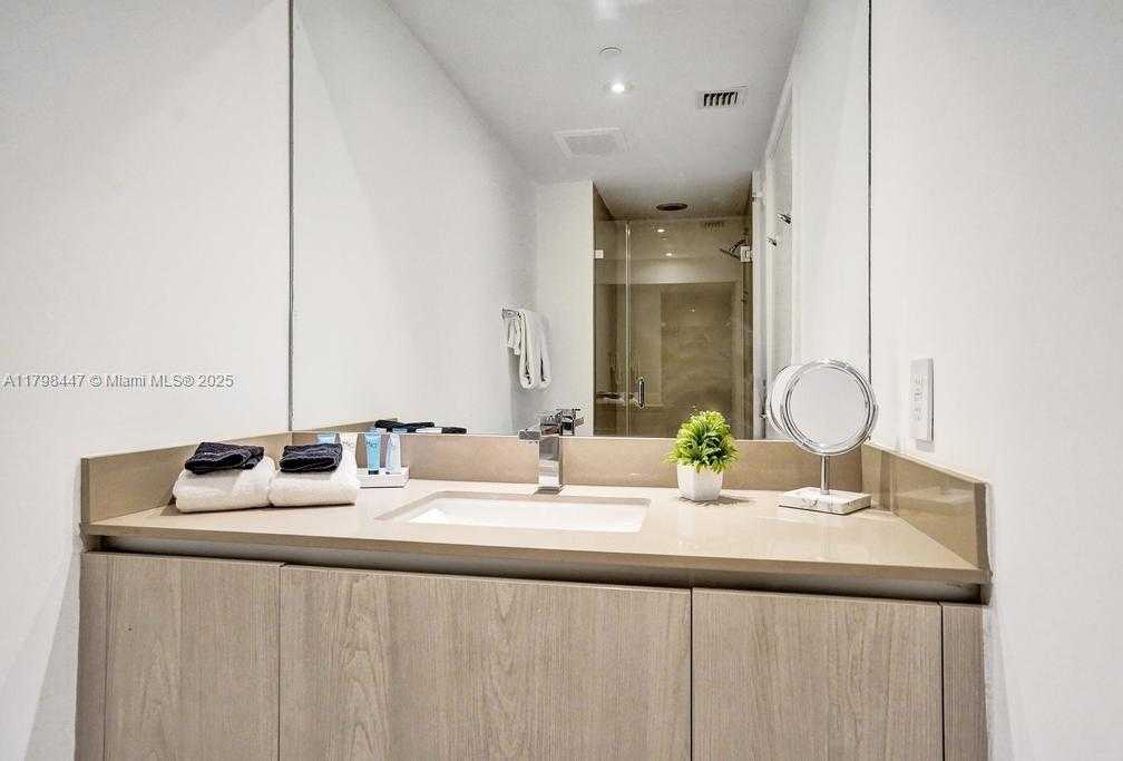 Small Image of 4111 SOUTH OCEAN DR #2803, Hollywood Number 24
