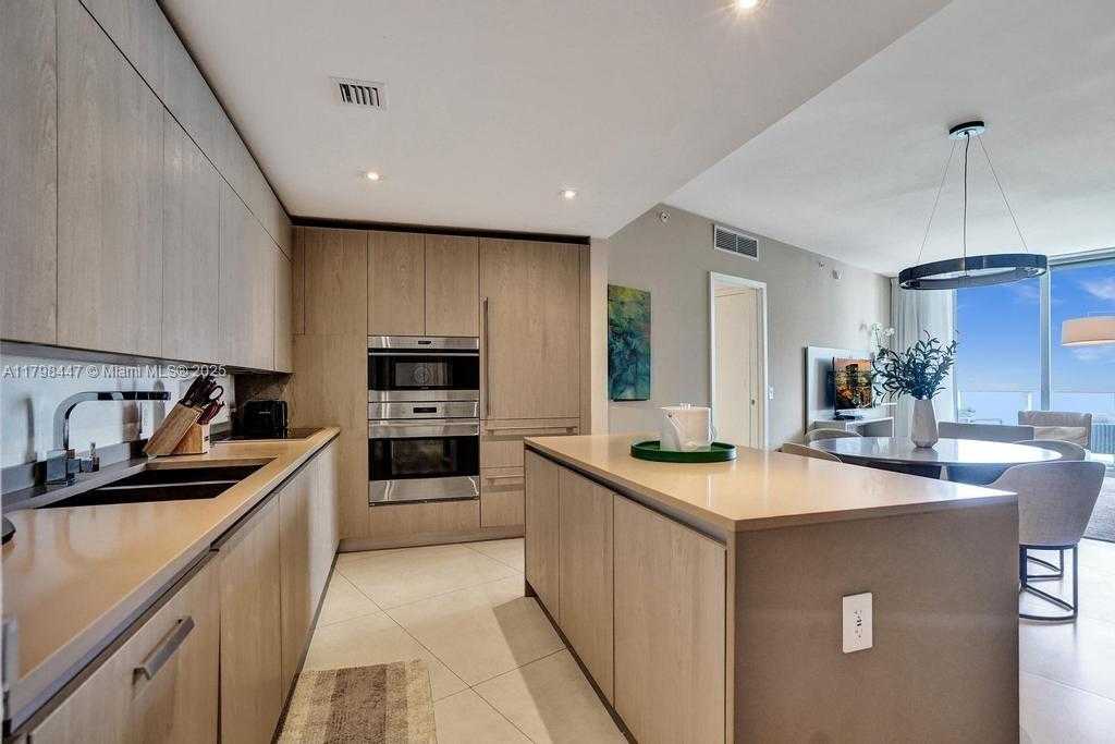 Small Image of 4111 SOUTH OCEAN DR #2803, Hollywood Number 7