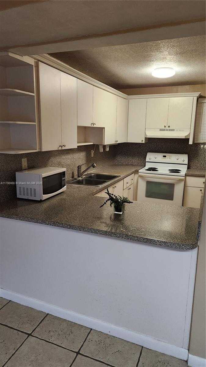 Small Image of 1810 WEST 56TH ST #3420, Hialeah Number 13
