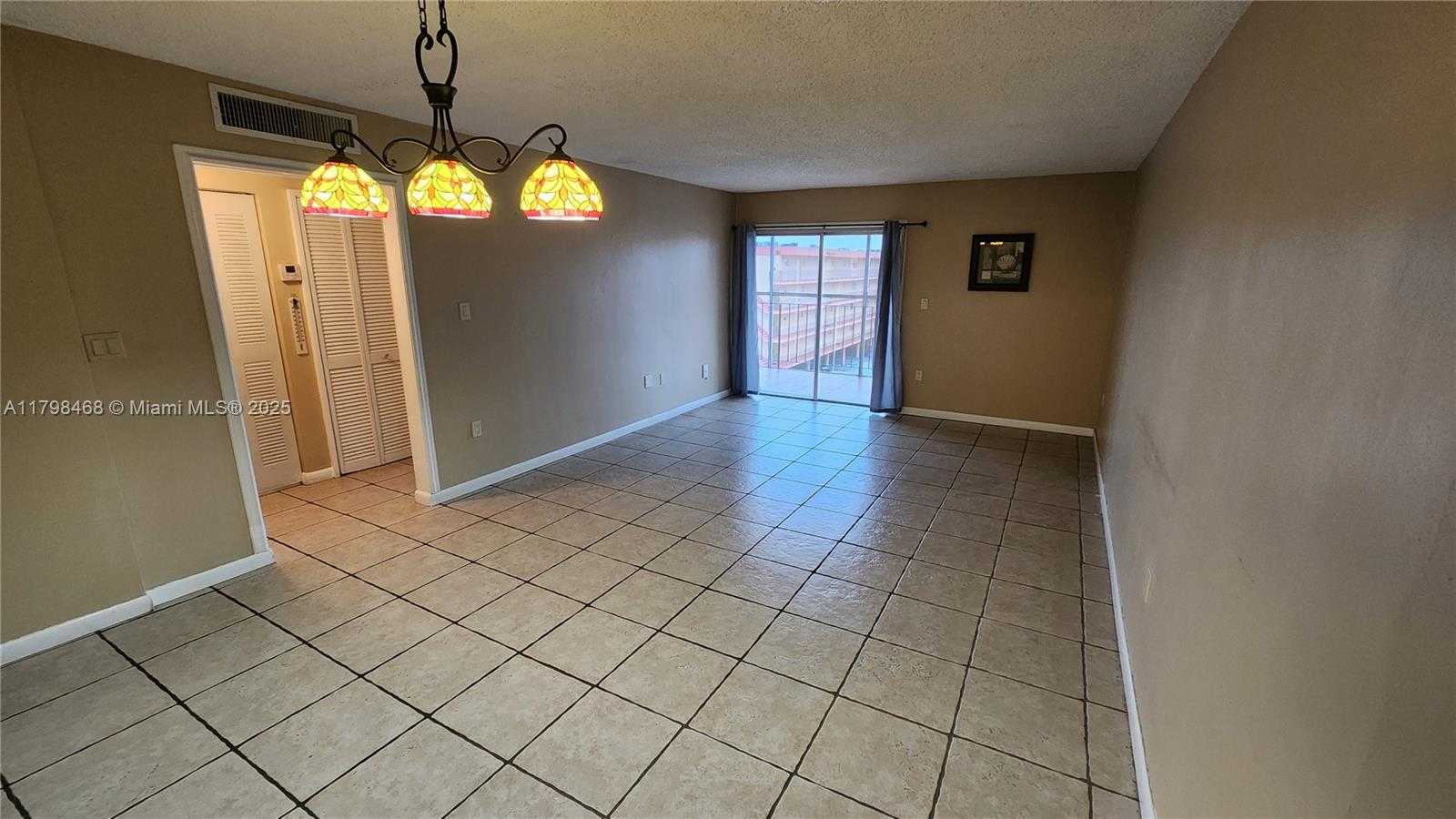Small Image of 1810 WEST 56TH ST #3420, Hialeah Number 5