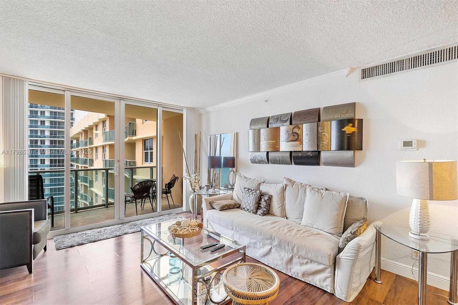 Small Image of 2501 SOUTH OCEAN DR #1618, Hollywood Number 2