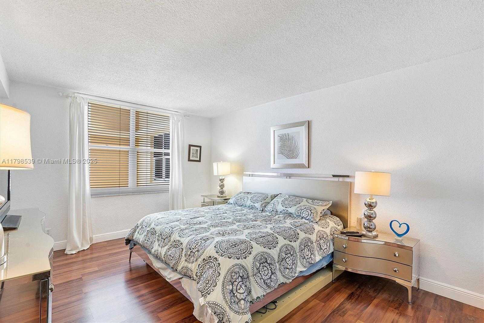 Small Image of 2501 SOUTH OCEAN DR #1618, Hollywood Number 8