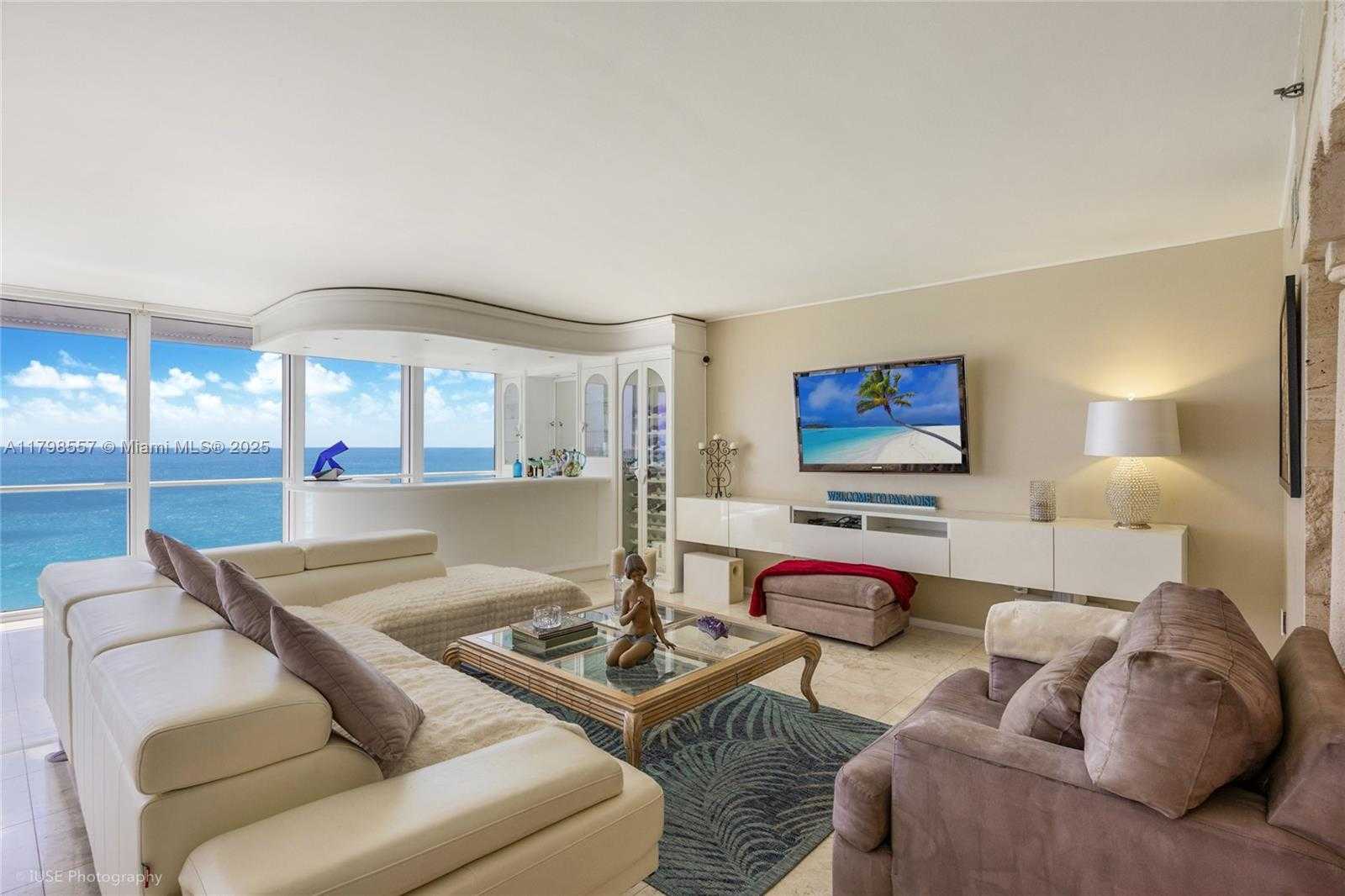 Small Image of 16445 COLLINS AVE #1426, Sunny Isles Beach Number 2