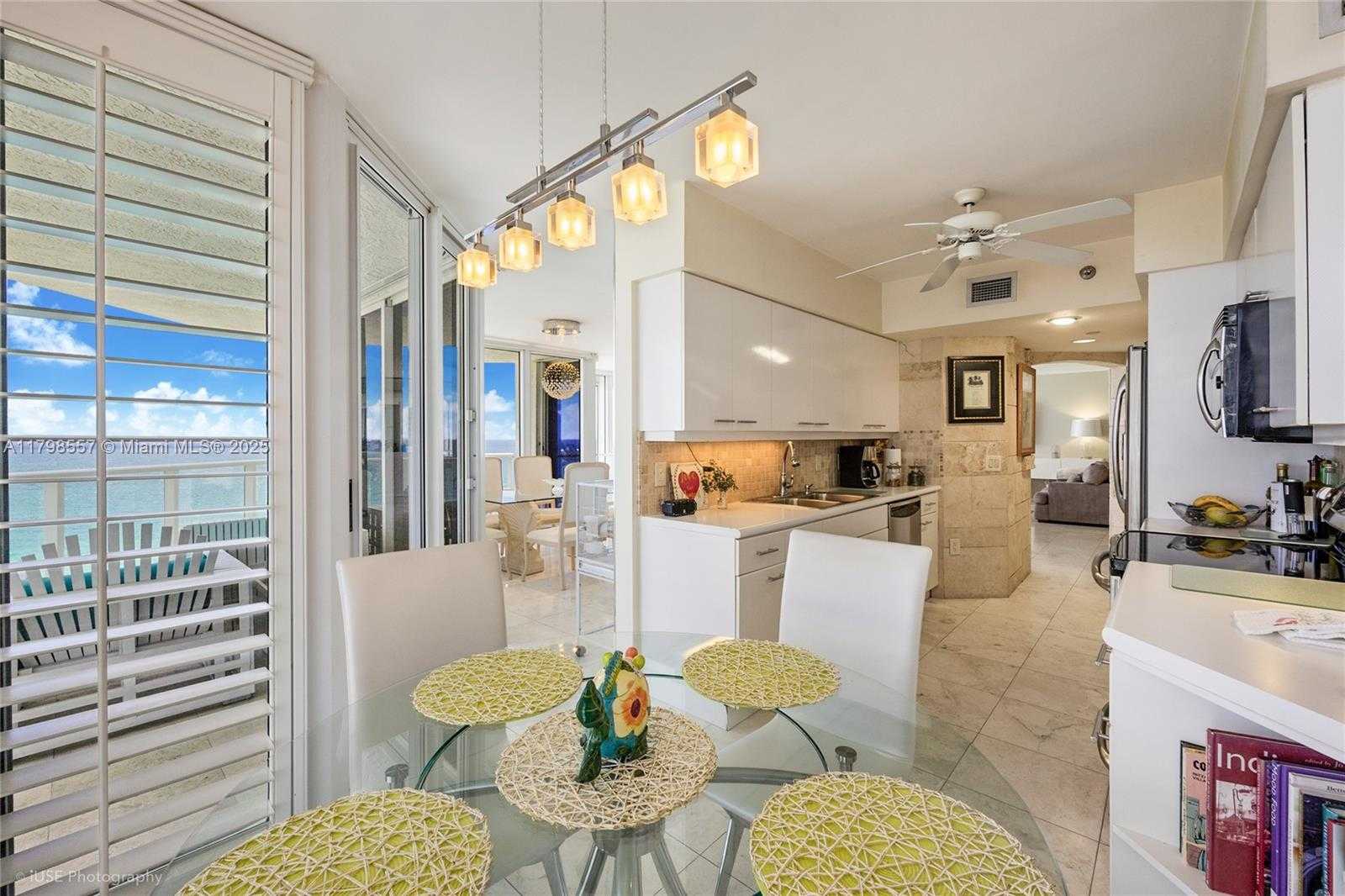 Small Image of 16445 COLLINS AVE #1426, Sunny Isles Beach Number 5