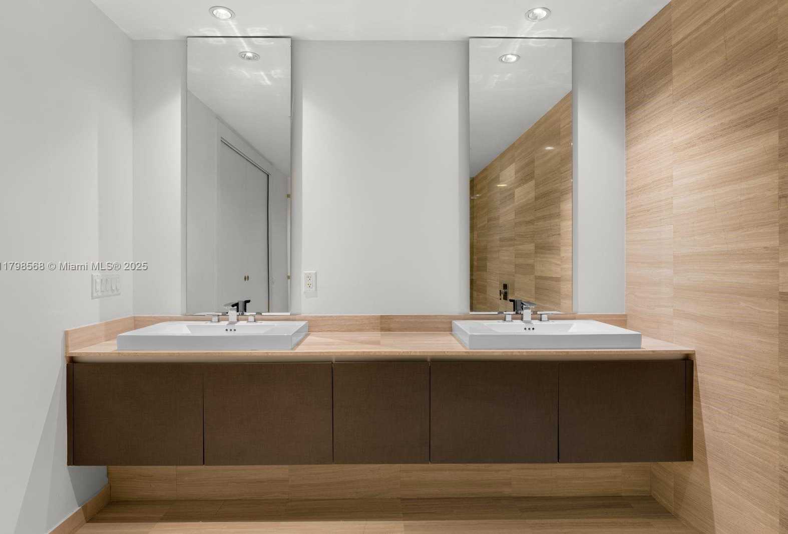 Small Image of 3300 NORTH EAST 188TH ST #217, Aventura Number 11