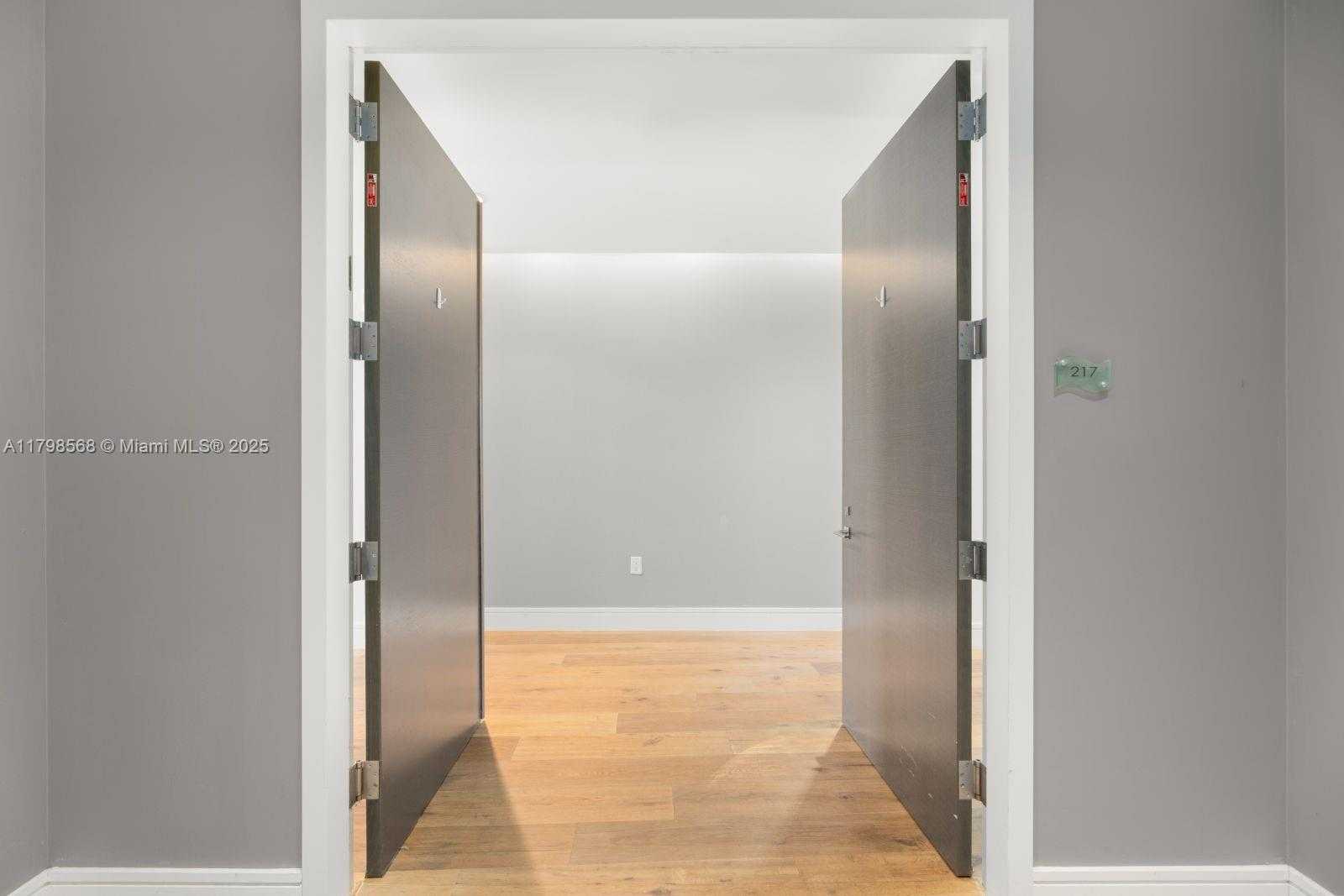 Small Image of 3300 NORTH EAST 188TH ST #217, Aventura Number 2