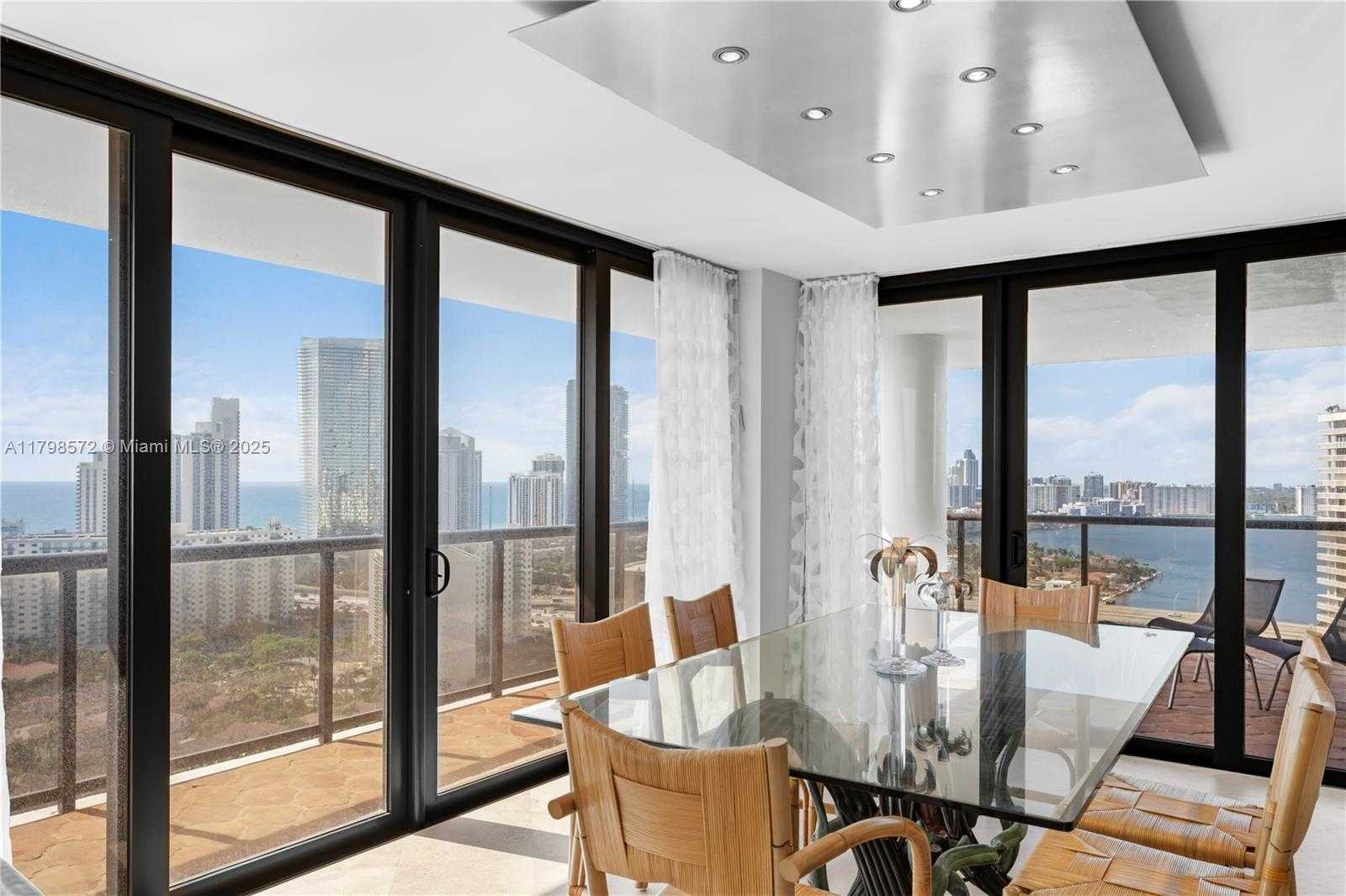 Small Image of 19667 TURNBERRY WAY #27-K, Aventura Number 11