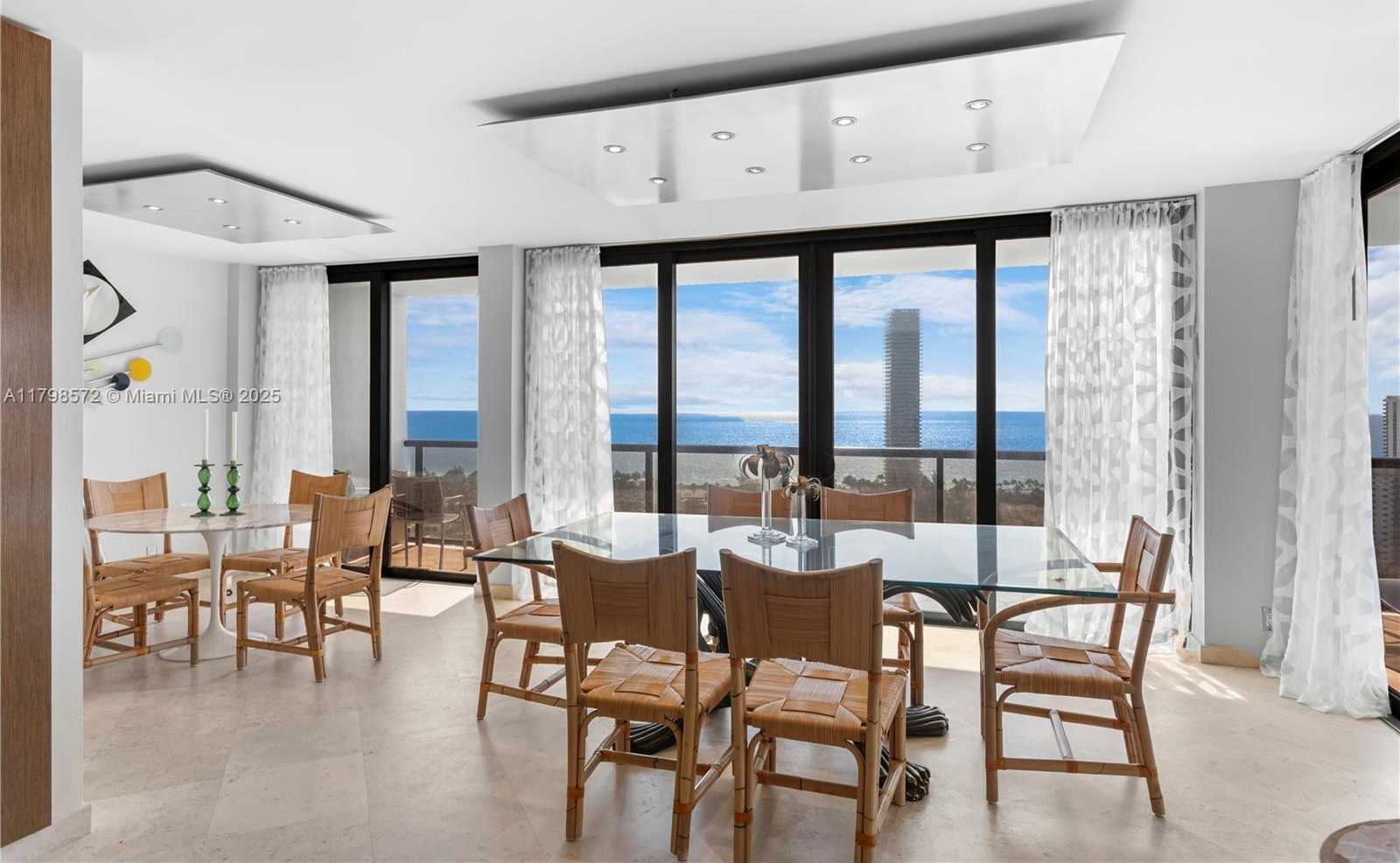 Small Image of 19667 TURNBERRY WAY #27-K, Aventura Number 12