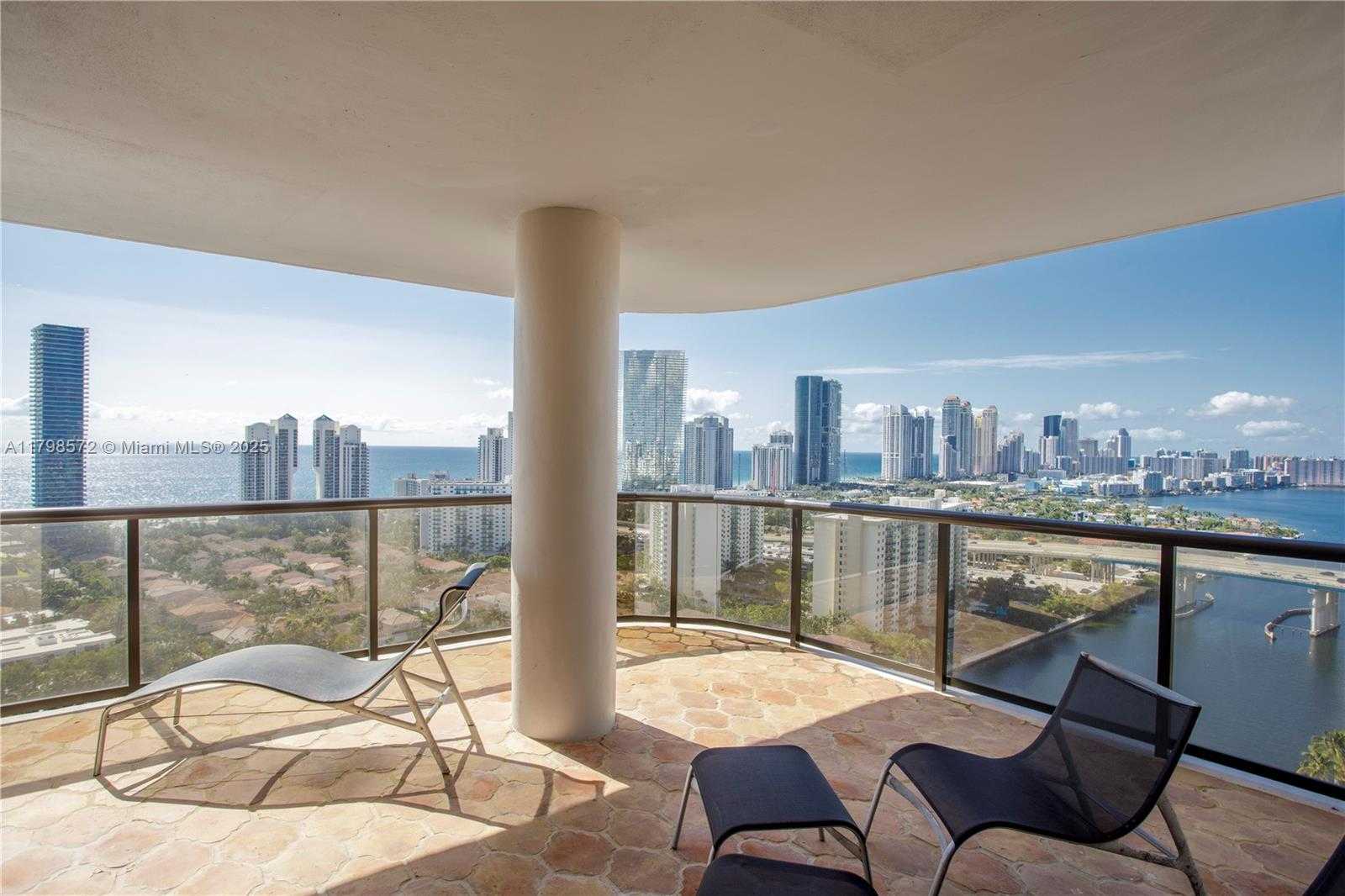 Small Image of 19667 TURNBERRY WAY #27-K, Aventura Number 23