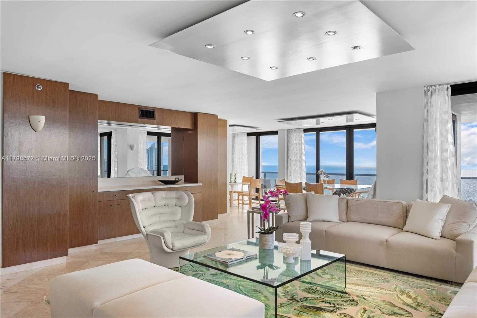 Small Image of 19667 TURNBERRY WAY #27-K, Aventura Number 8