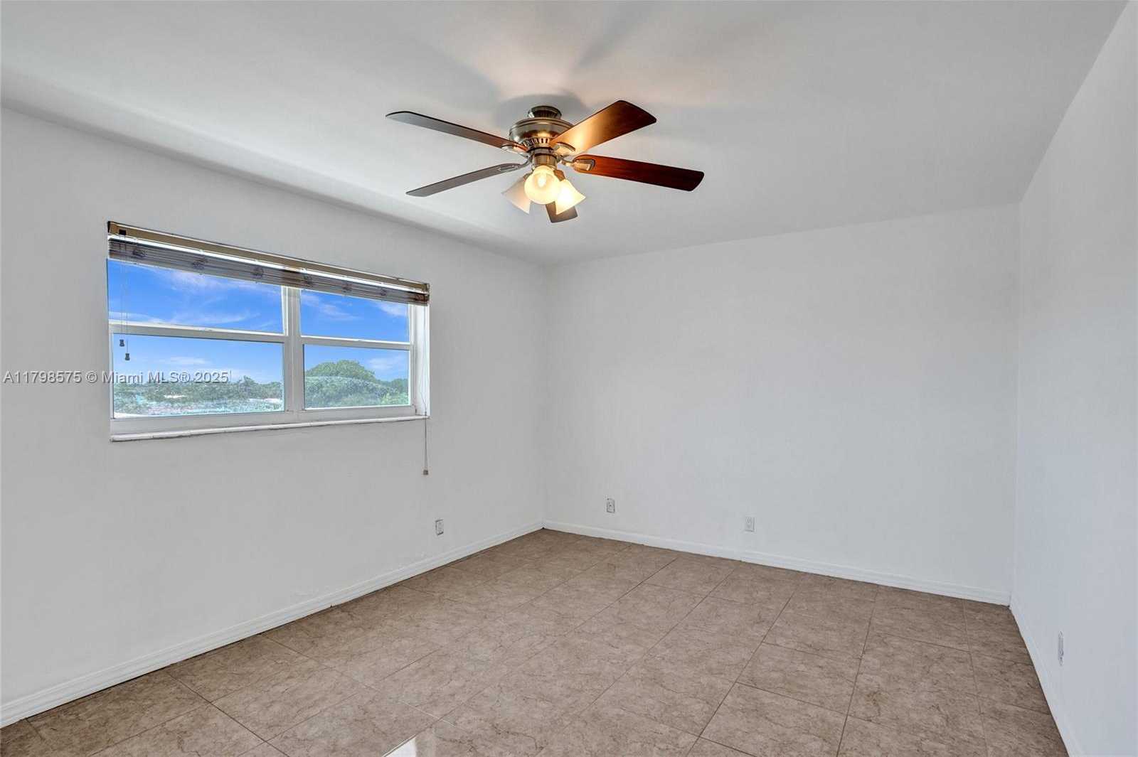 Small Image of 2840 NORTH EAST 14TH ST CSWY #408A, Pompano Beach Number 21