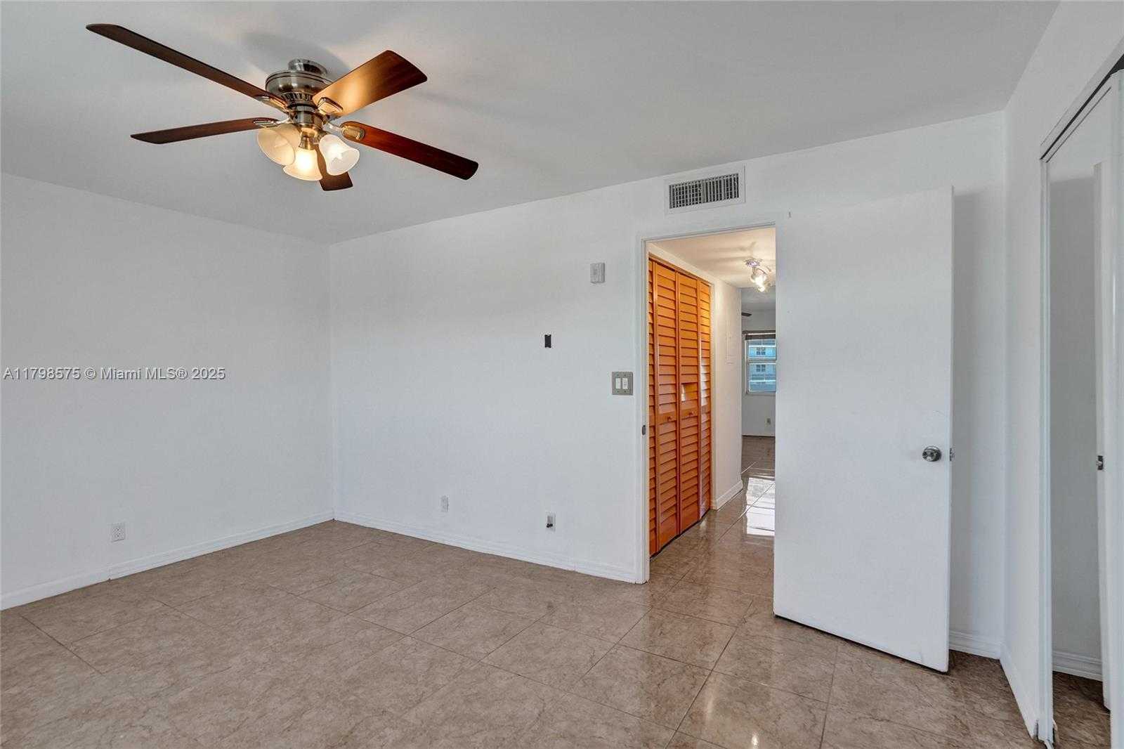 Small Image of 2840 NORTH EAST 14TH ST CSWY #408A, Pompano Beach Number 22