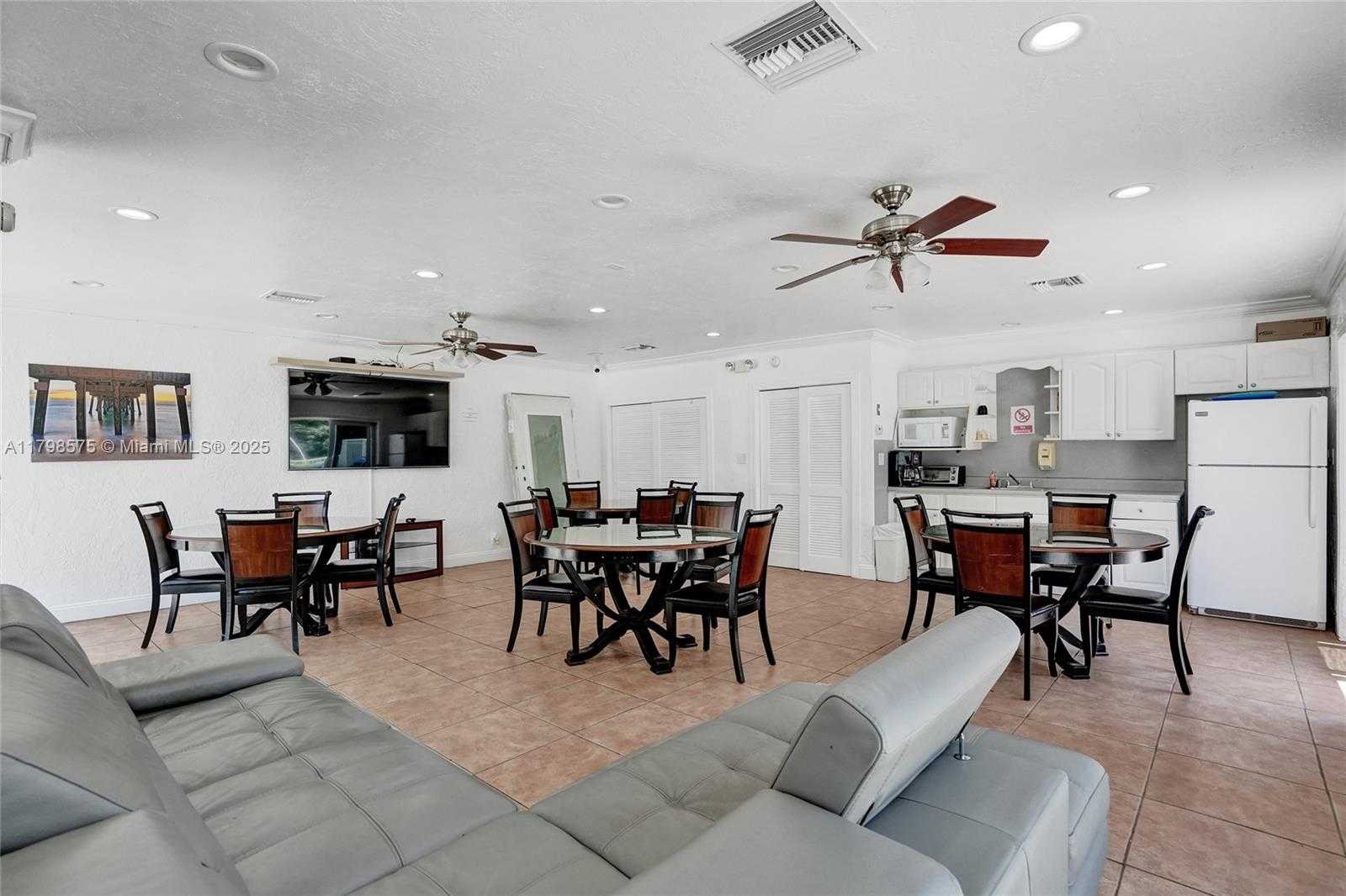 Small Image of 2840 NORTH EAST 14TH ST CSWY #408A, Pompano Beach Number 26