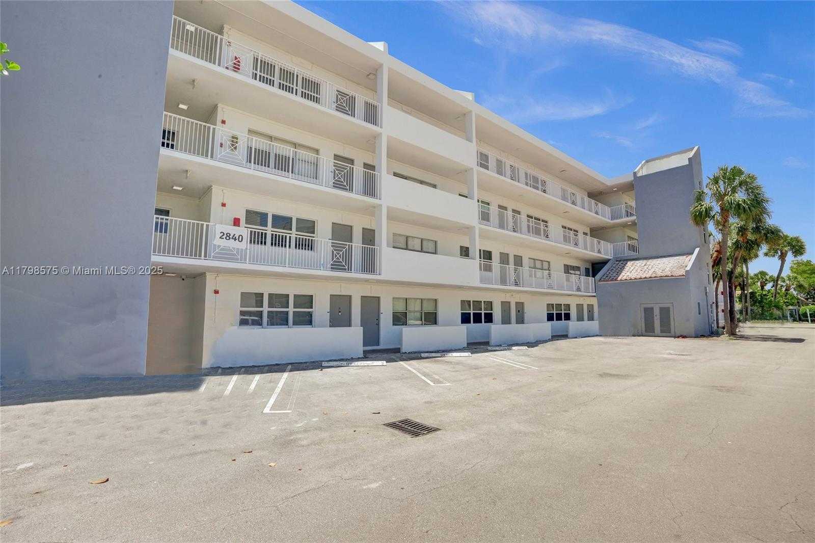 Small Image of 2840 NORTH EAST 14TH ST CSWY #408A, Pompano Beach Number 31