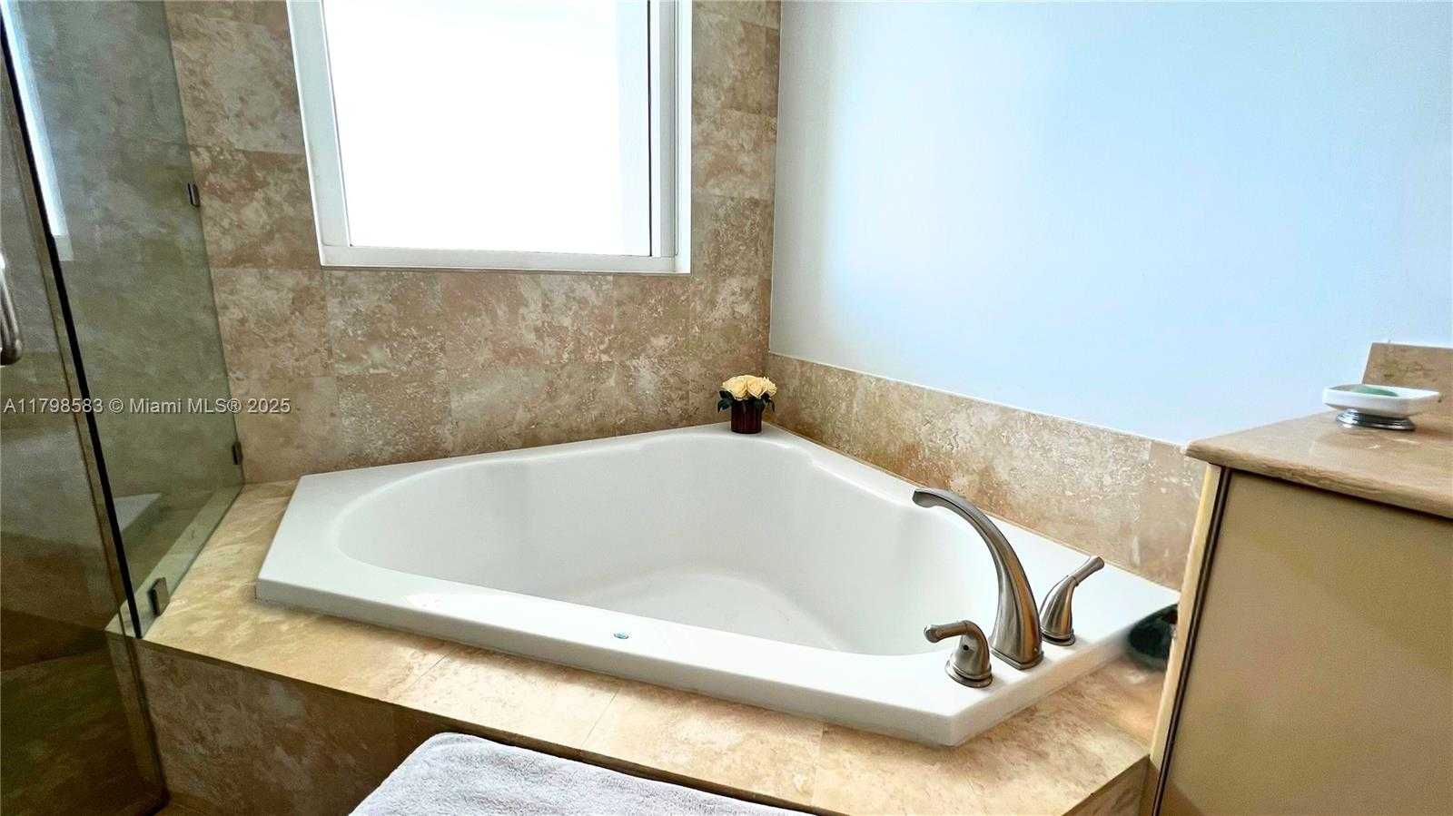 Small Image of 1745 EAST HALLANDALE BEACH BLVD #2007W, Hallandale Beach Number 12