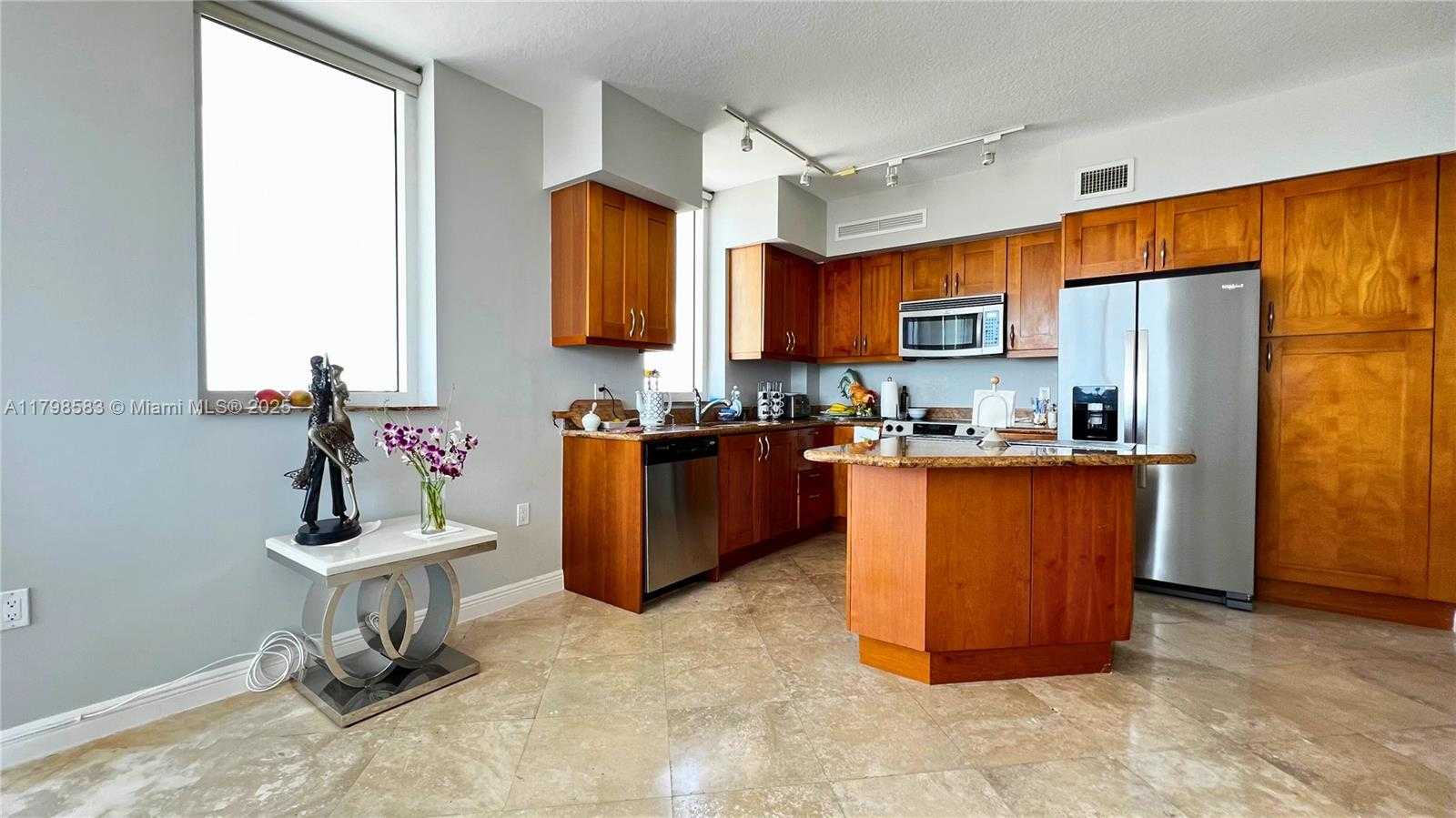 Small Image of 1745 EAST HALLANDALE BEACH BLVD #2007W, Hallandale Beach Number 3