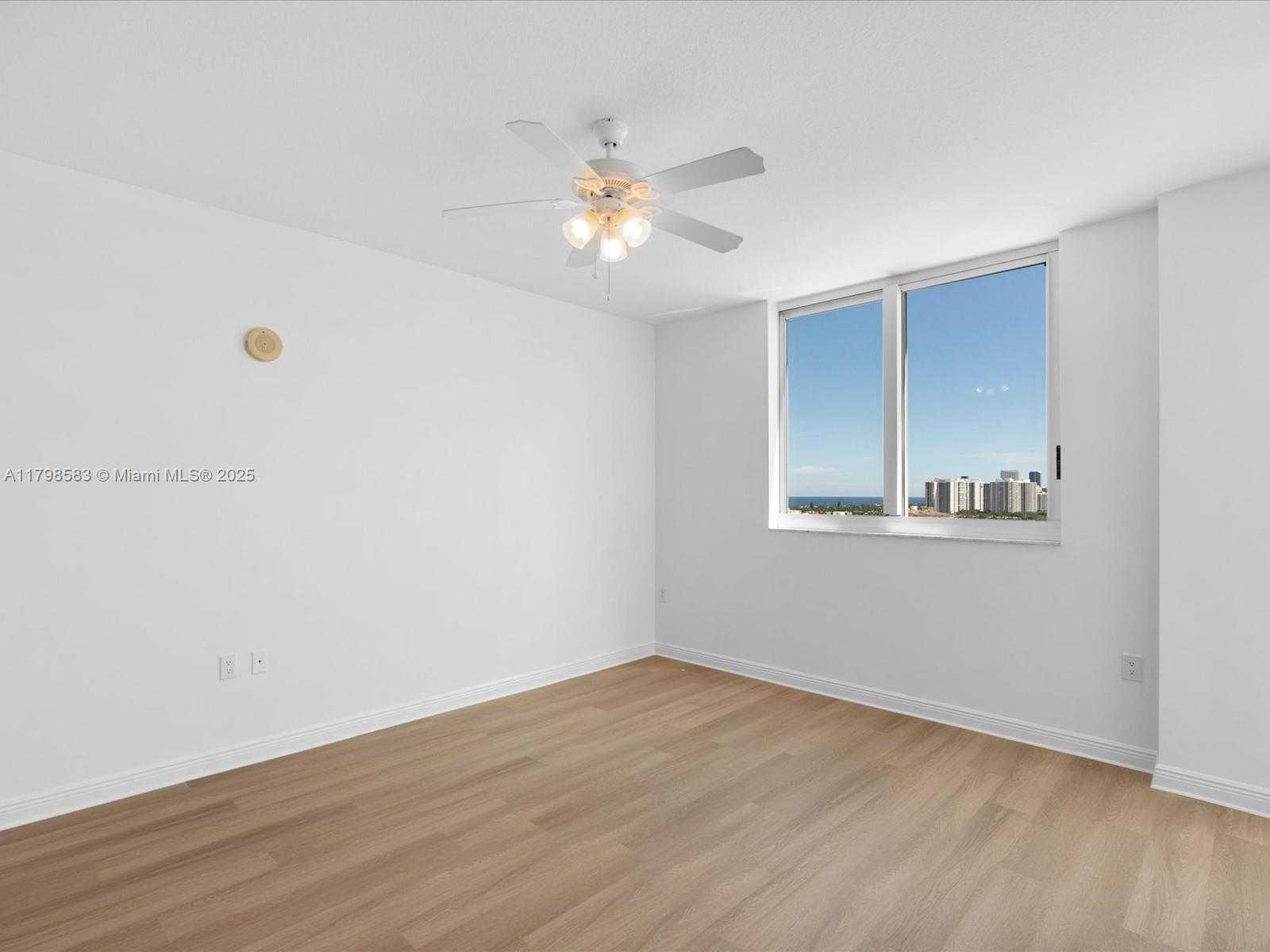 Small Image of 1745 EAST HALLANDALE BEACH BLVD #2007W, Hallandale Beach Number 31