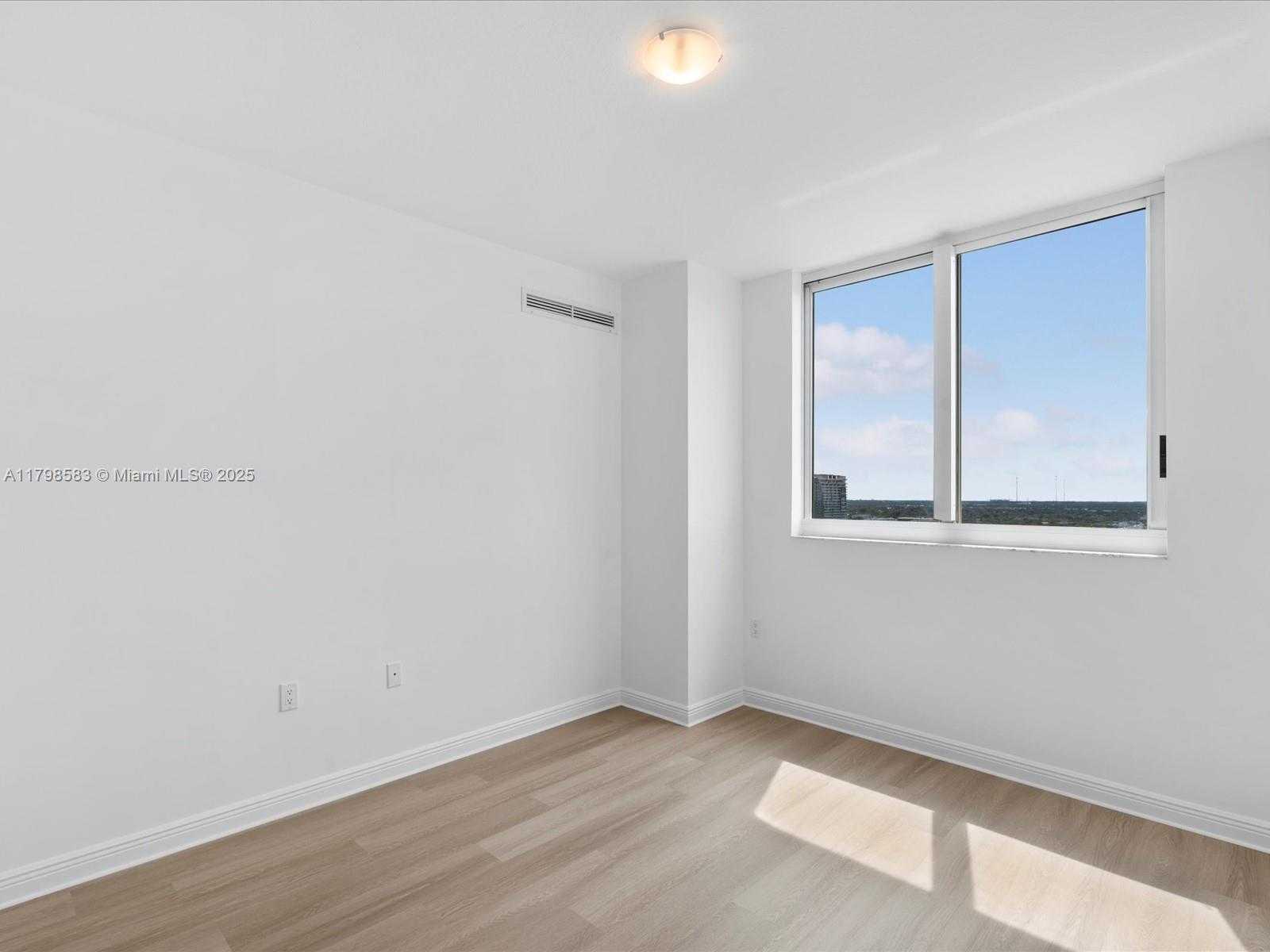 Small Image of 1745 EAST HALLANDALE BEACH BLVD #2007W, Hallandale Beach Number 32