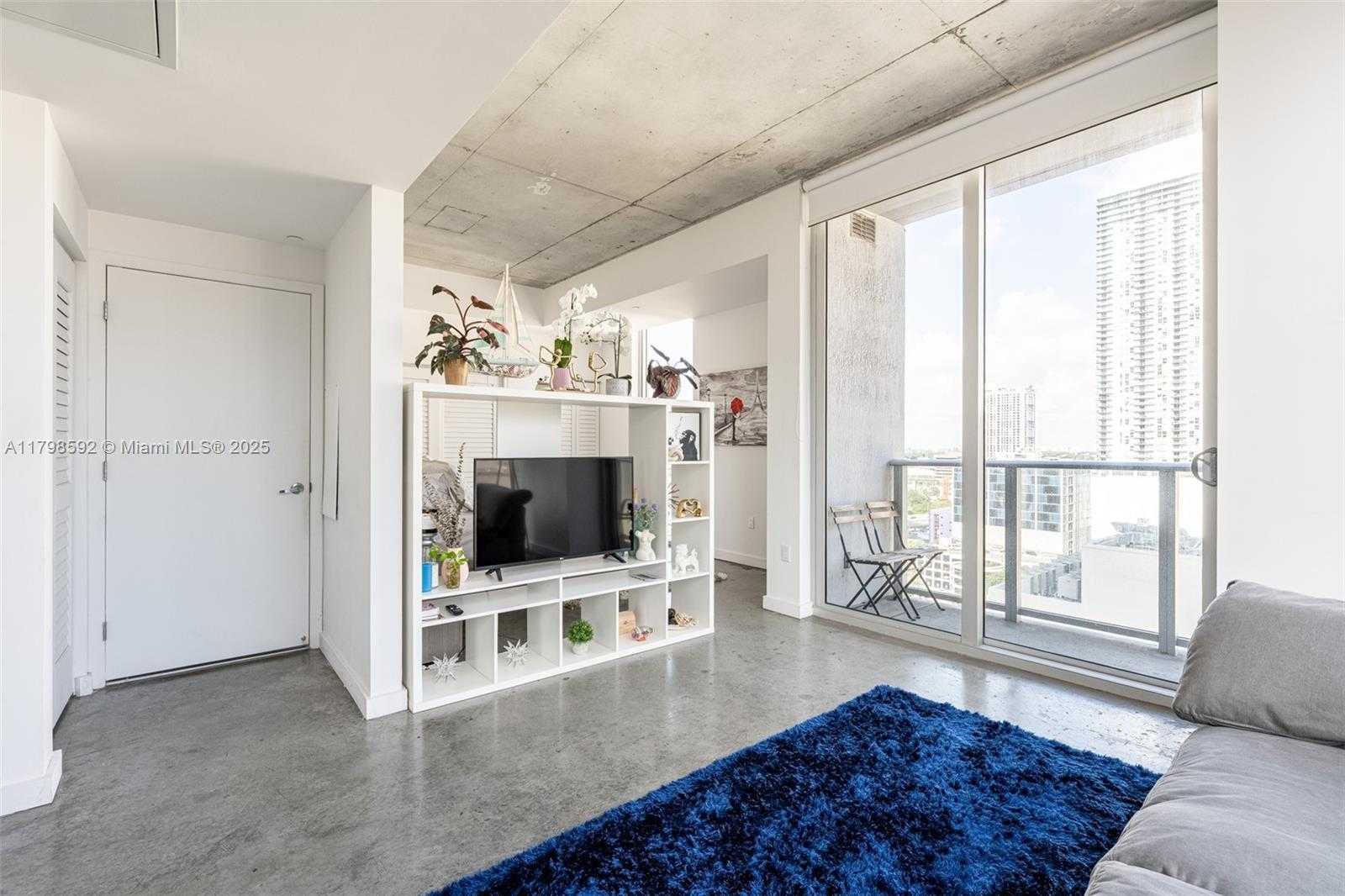 Small Image of 151 SOUTH EAST 1ST ST #1610, Miami Number 5