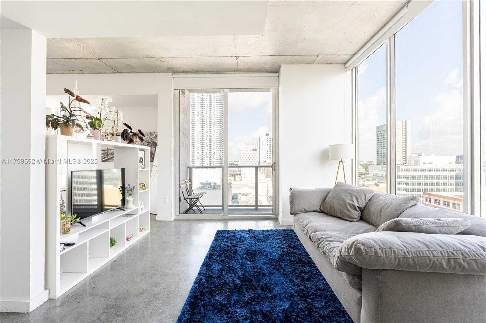 Small Image of 151 SOUTH EAST 1ST ST #1610, Miami Number 6
